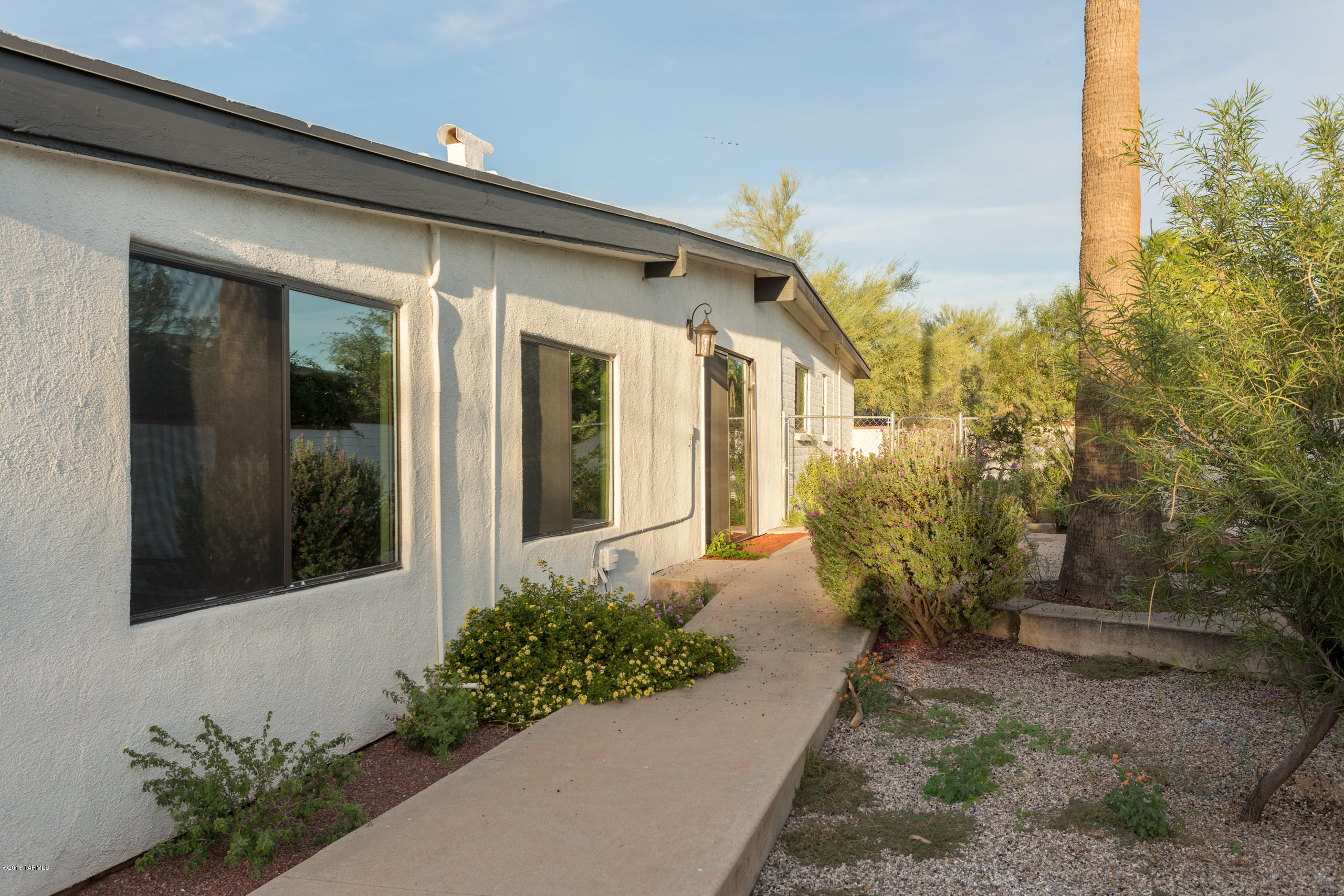 Wilshire Heights - Residential