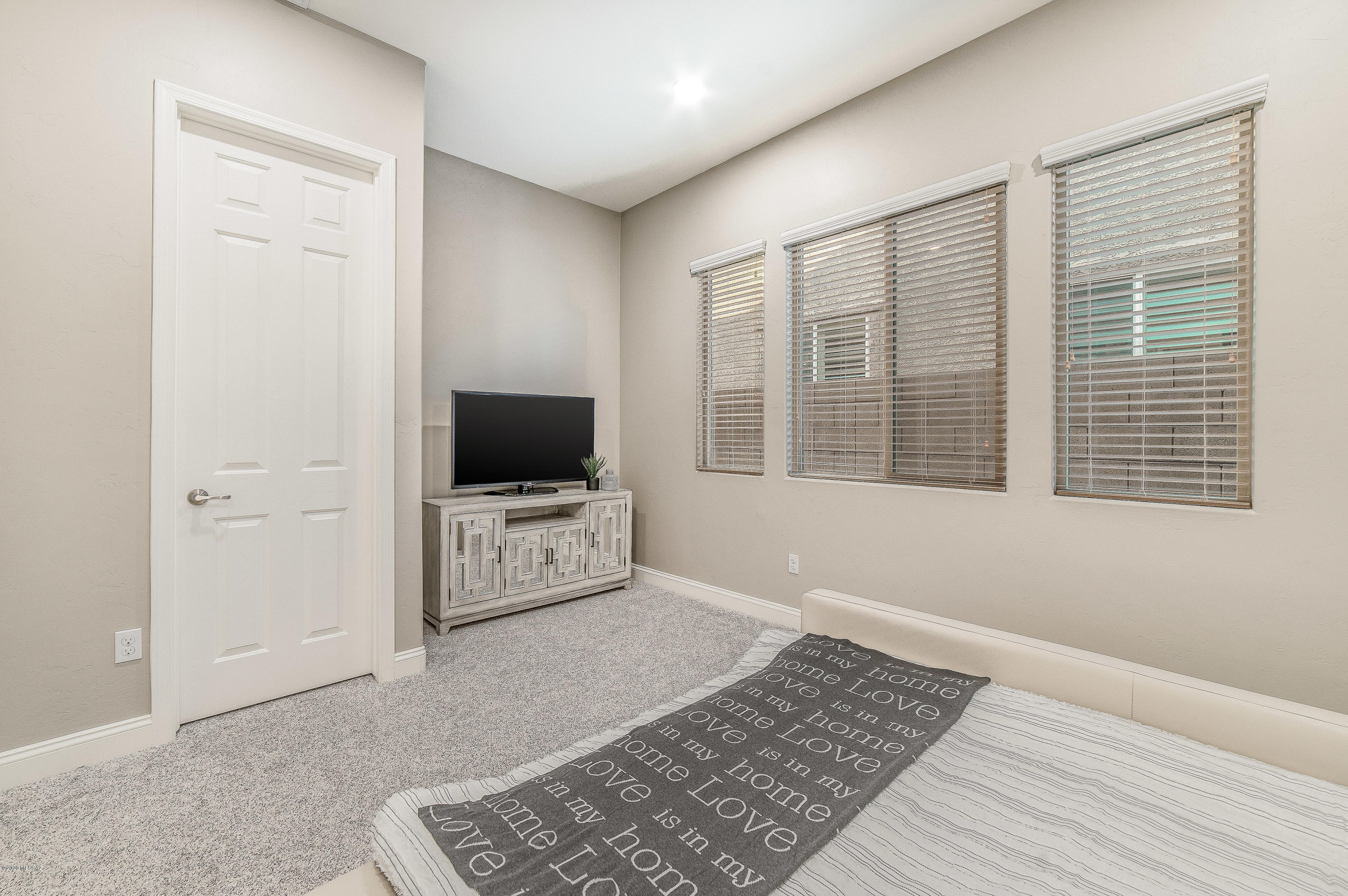 Eagles Rest SQ20152890001 - Residential