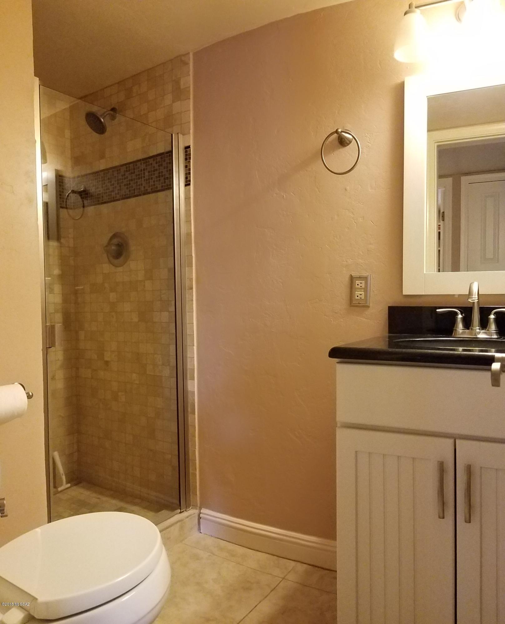 Shadow Hills (1-483) - Residential Lease