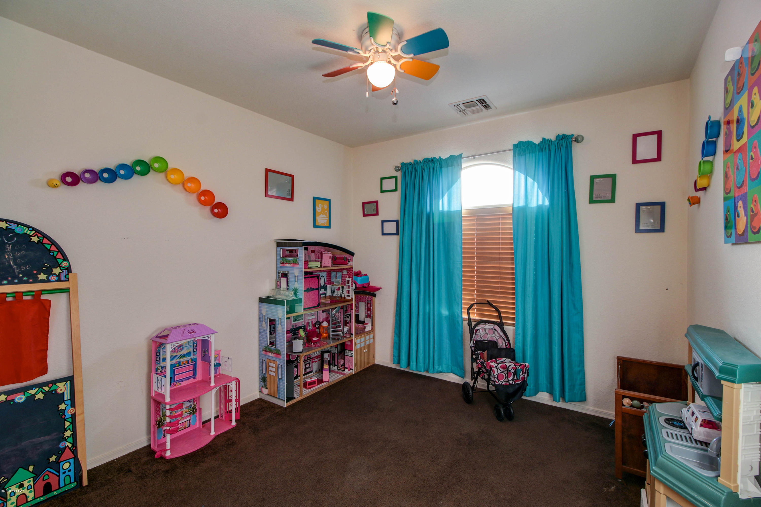 Tres Pueblos - Residential