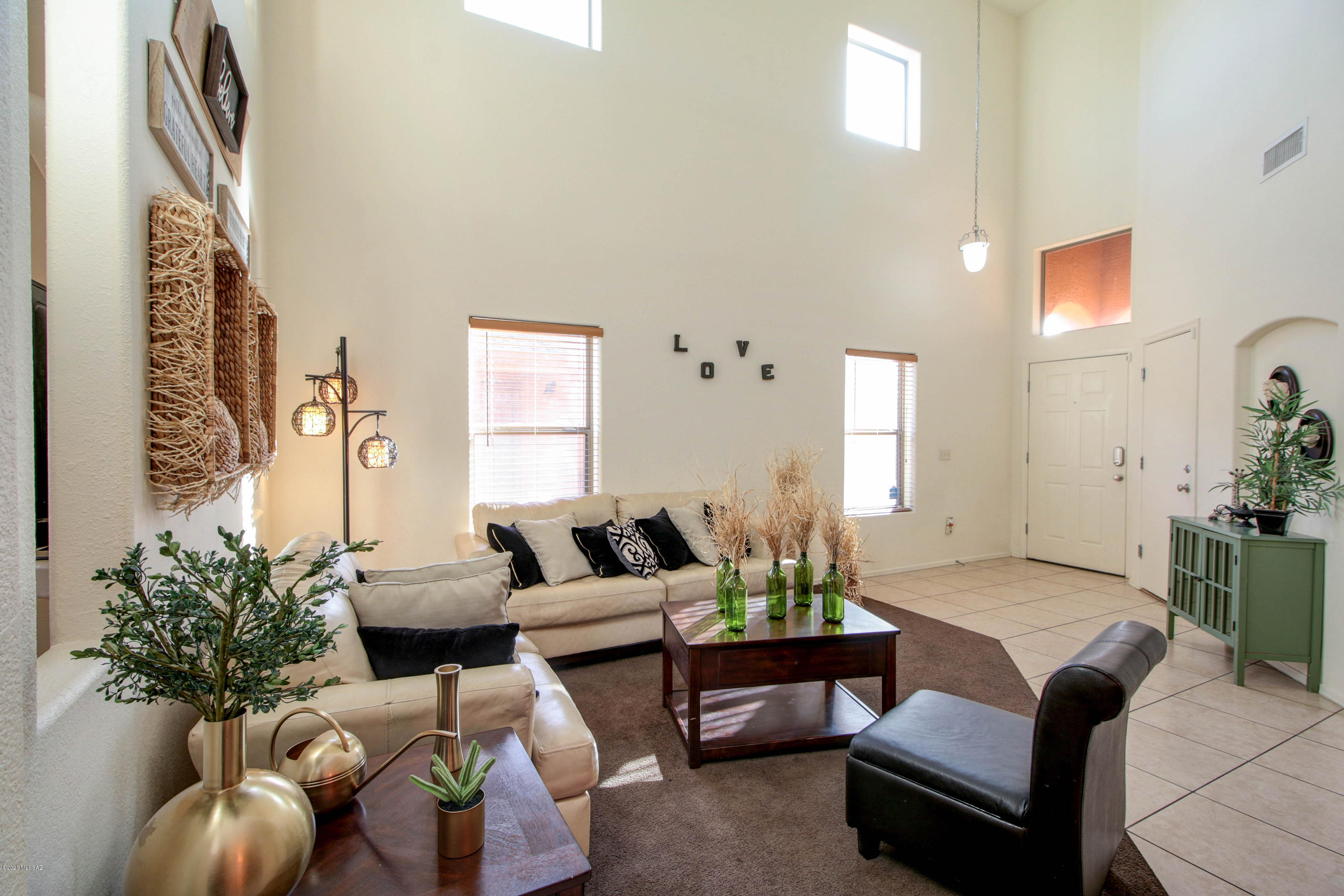 Tres Pueblos - Residential