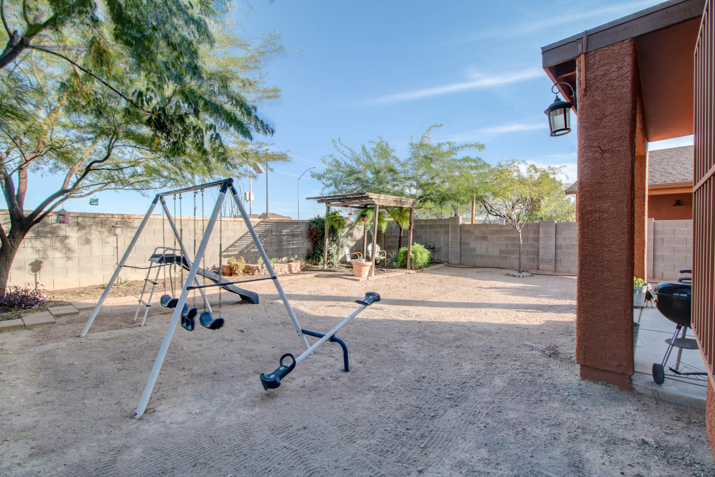 Tres Pueblos - Residential