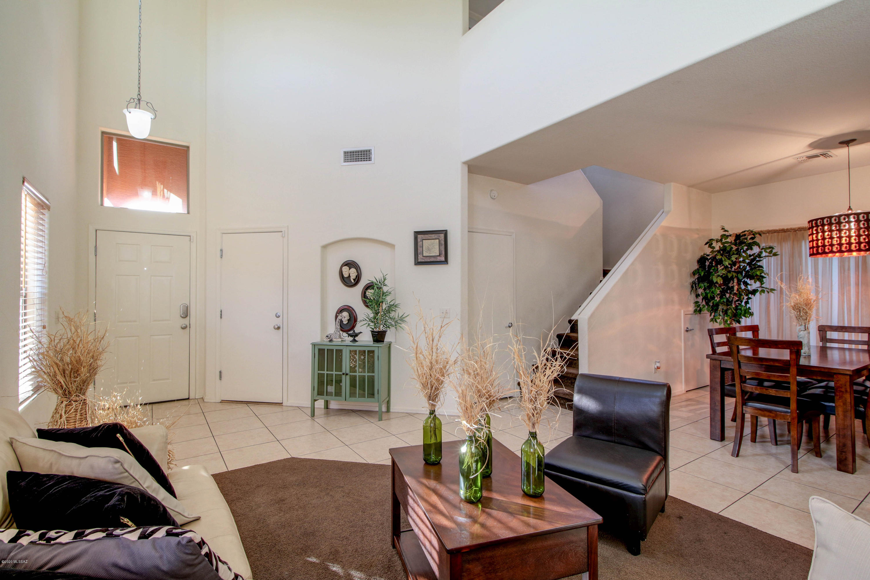 Tres Pueblos - Residential