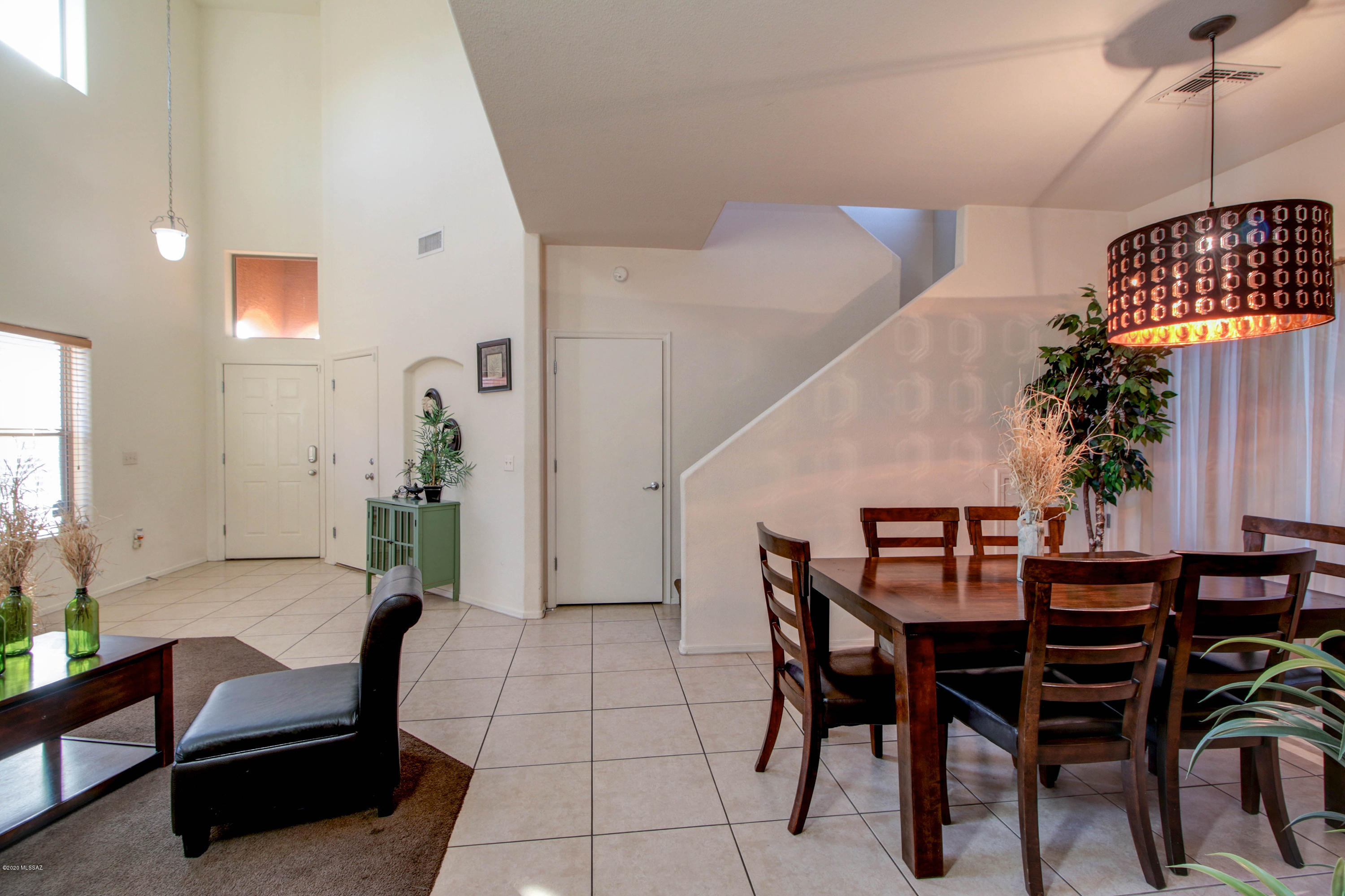 Tres Pueblos - Residential