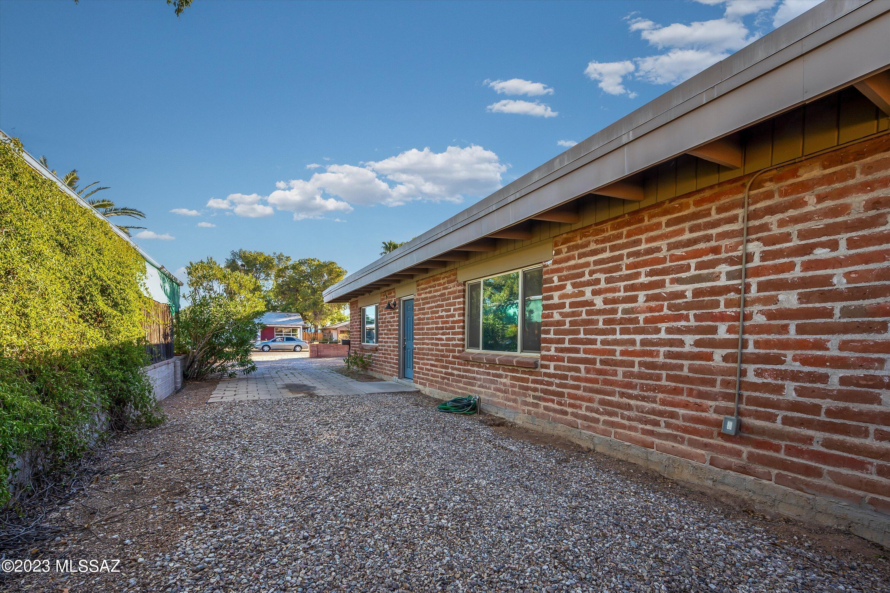 Loralyn - Residential