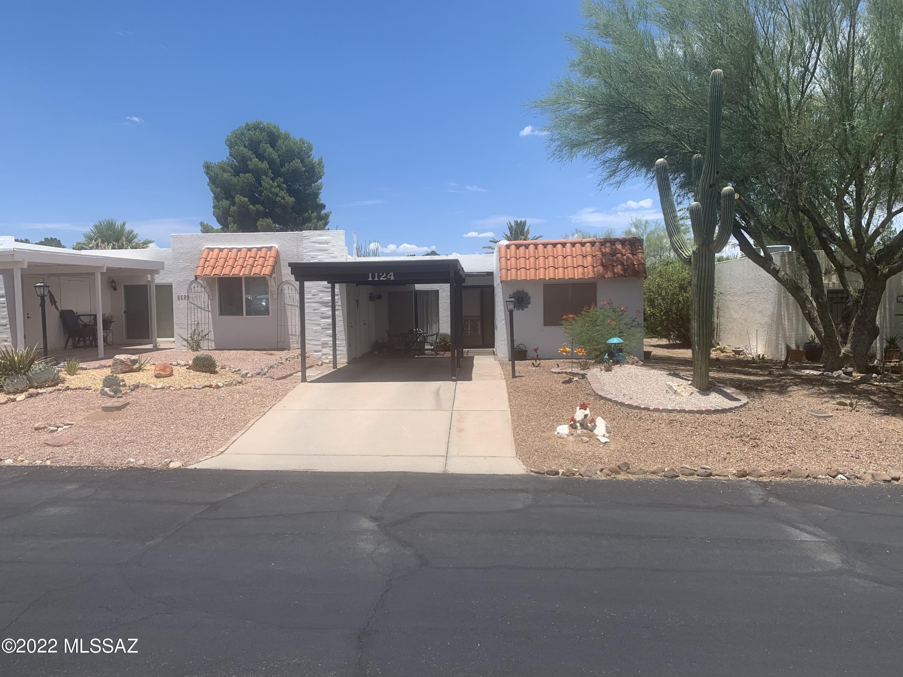 Green Valley Desert Meadows Townhouses (82-197) - Residential