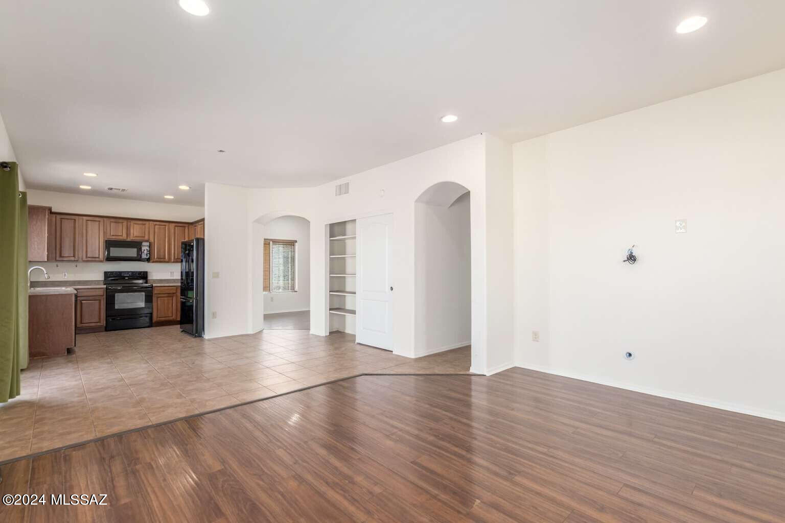 Empire Heights (1-241) - Residential