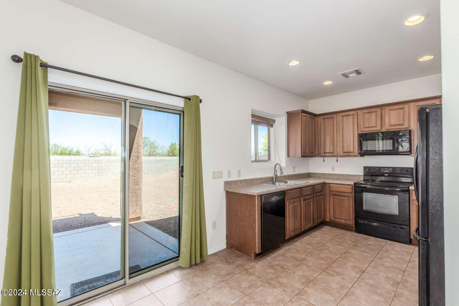 Empire Heights (1-241) - Residential