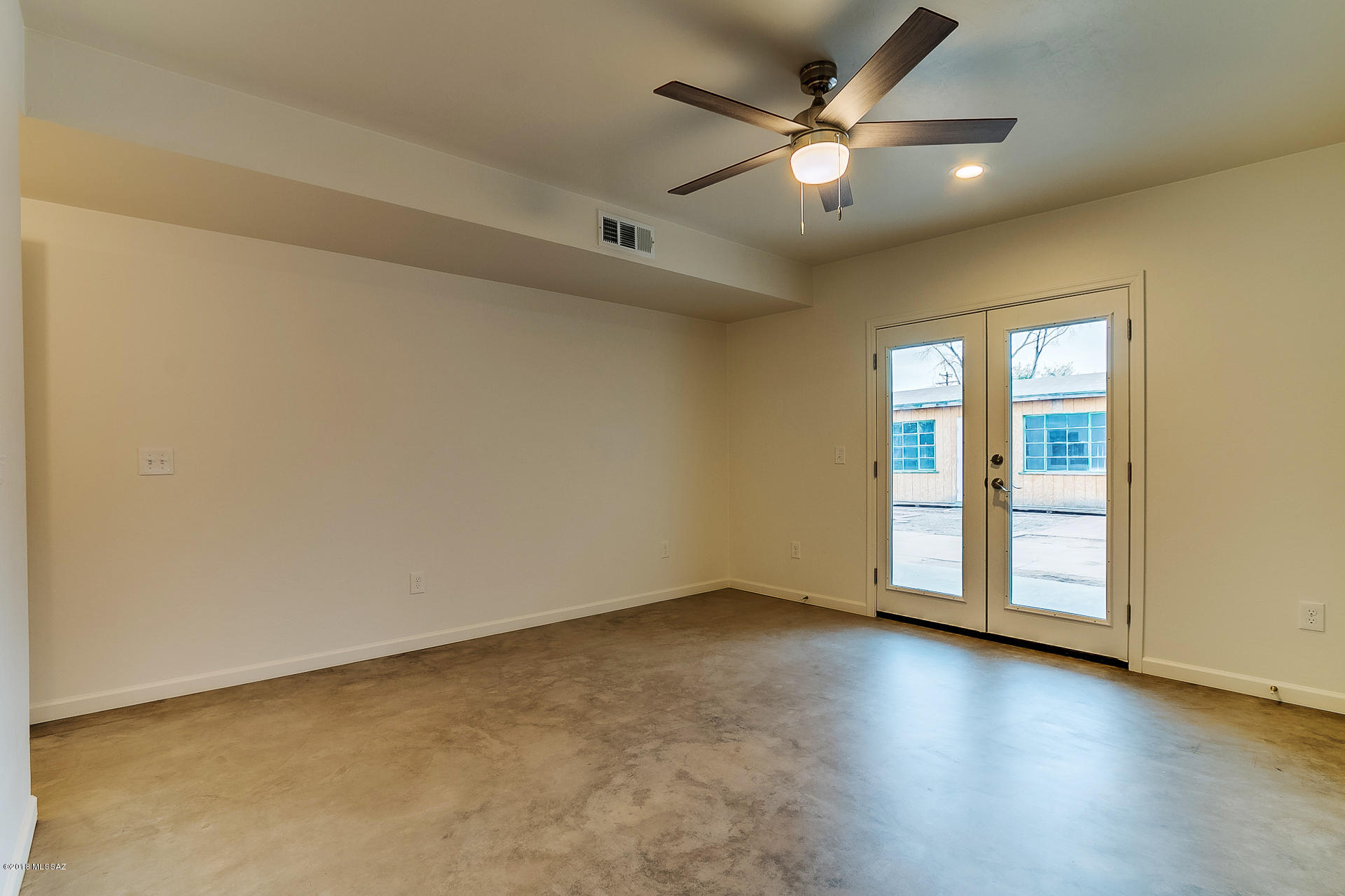 Mountain View Acre Farms - Residential