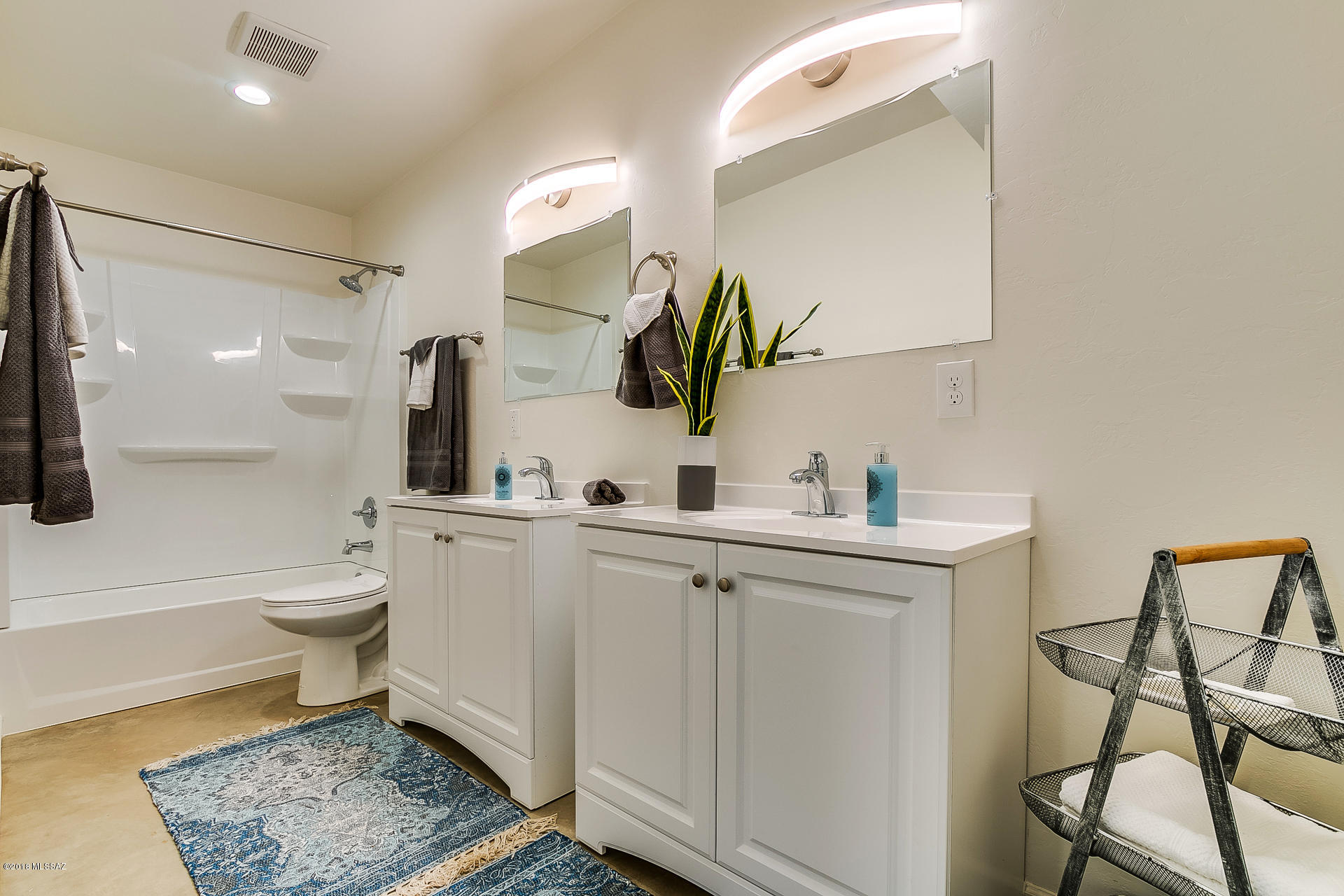 Mountain View Acre Farms - Residential