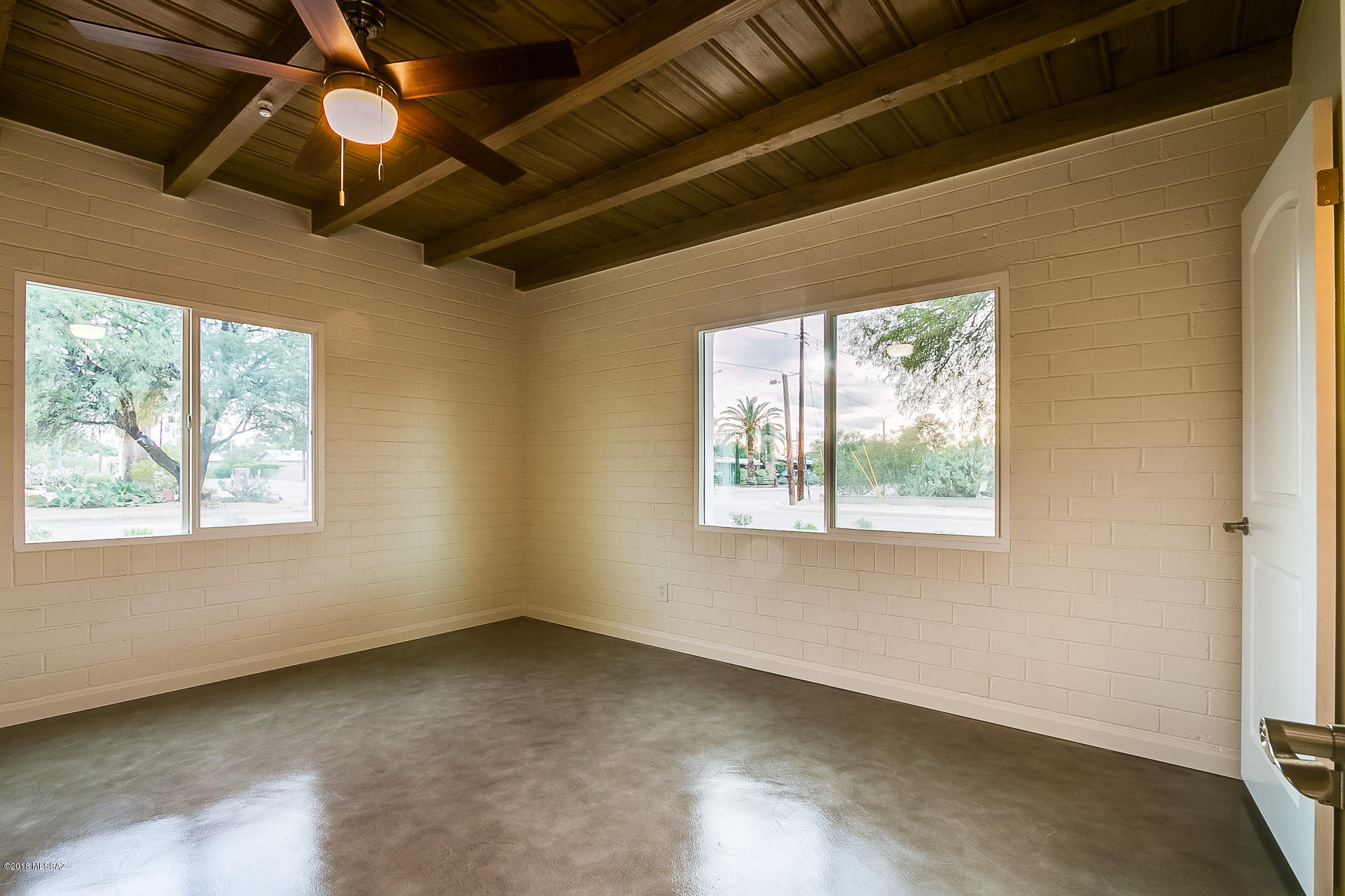 Mountain View Acre Farms - Residential