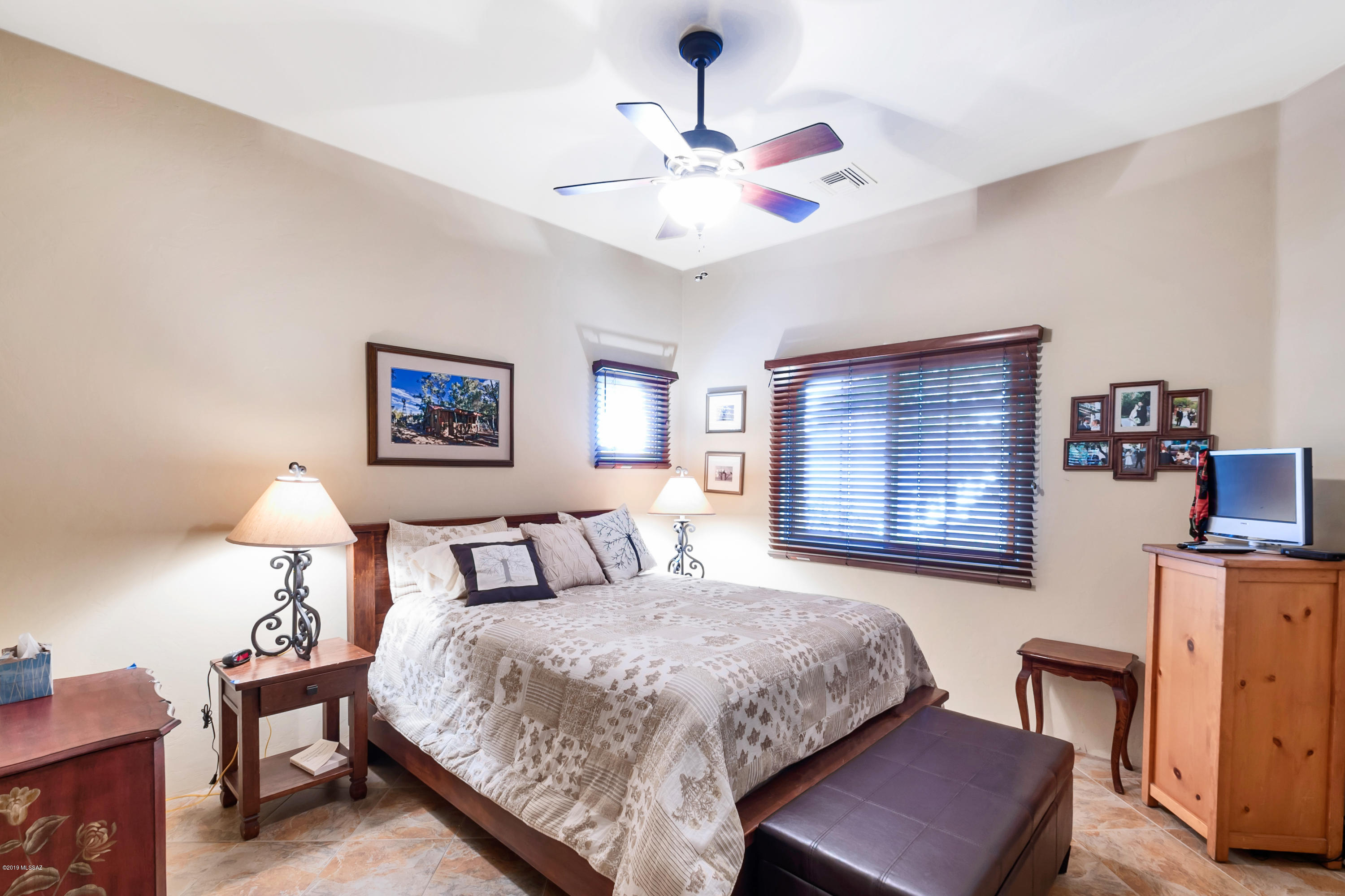 Barrio Sentinel Hill - Residential