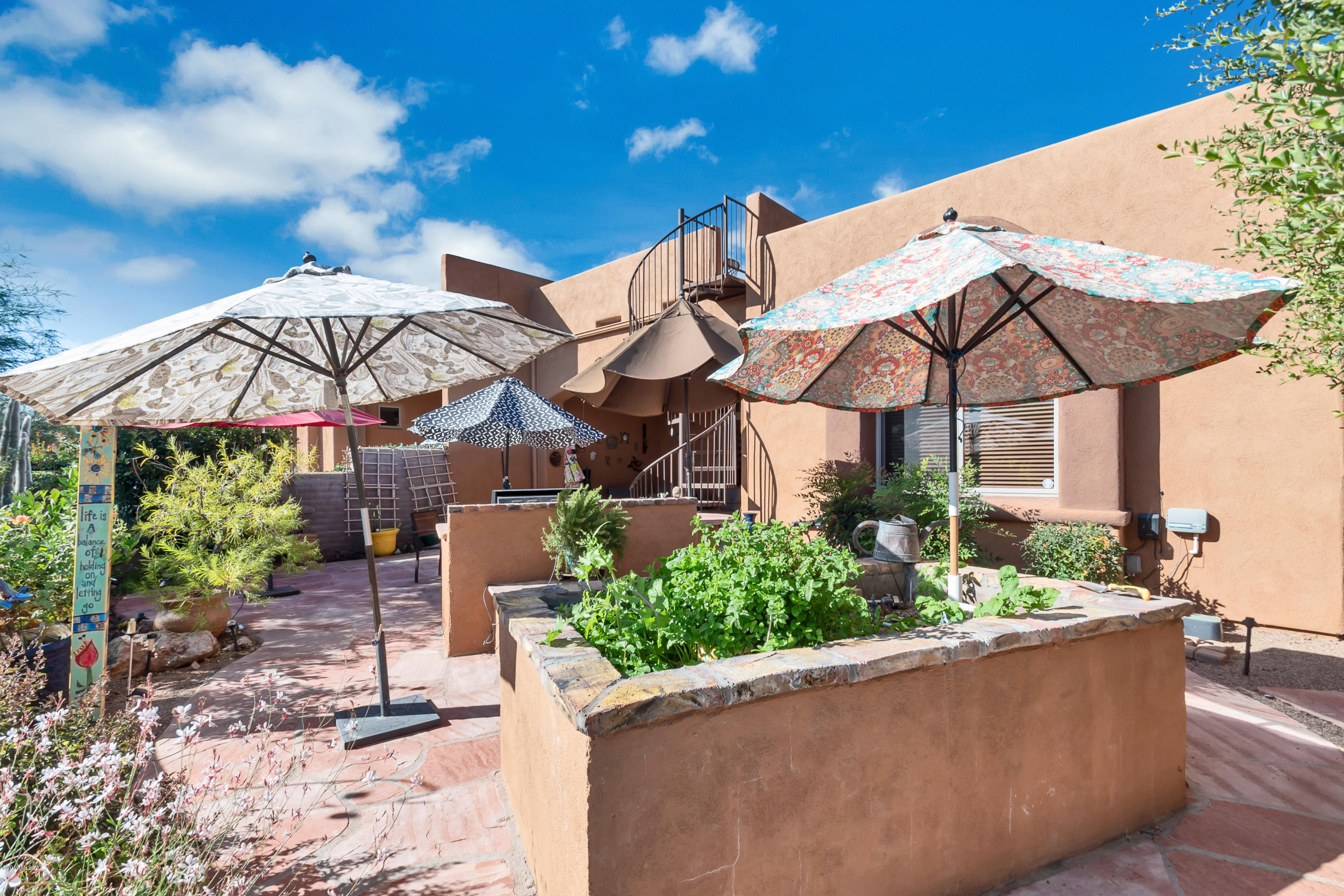 Barrio Sentinel Hill - Residential