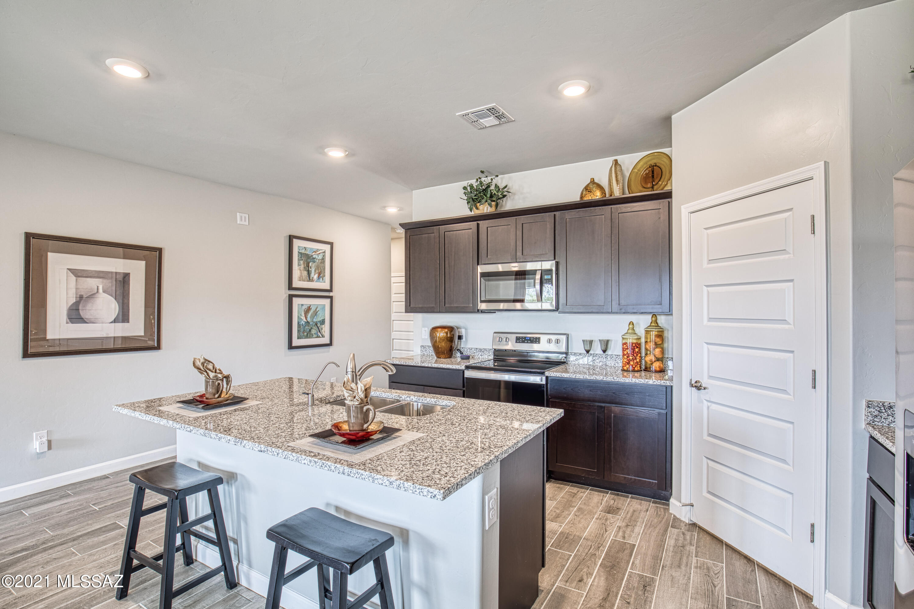 The Village at Barnett - Residential