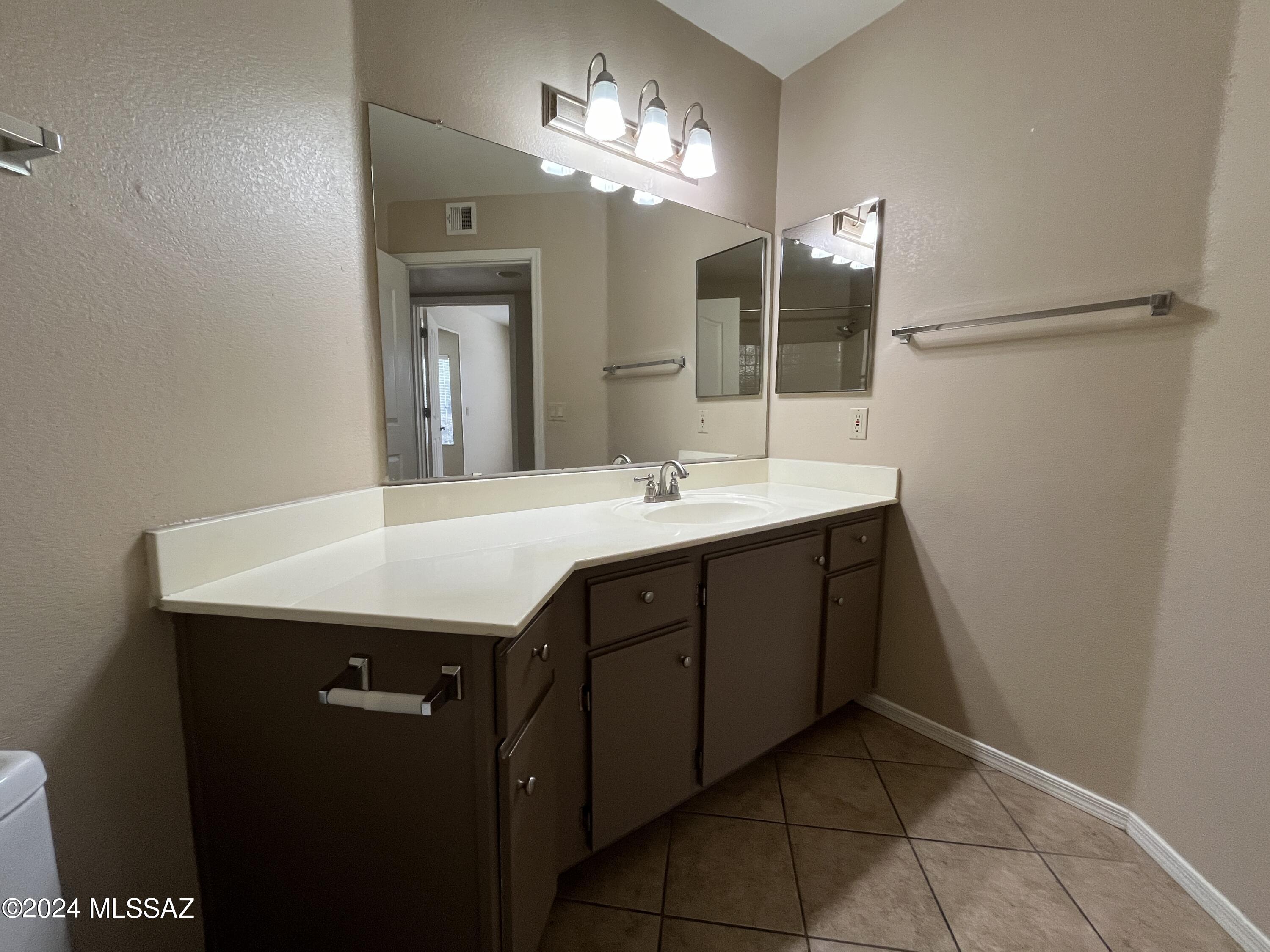 Veranda at Ventana Condominiums - Residential Lease