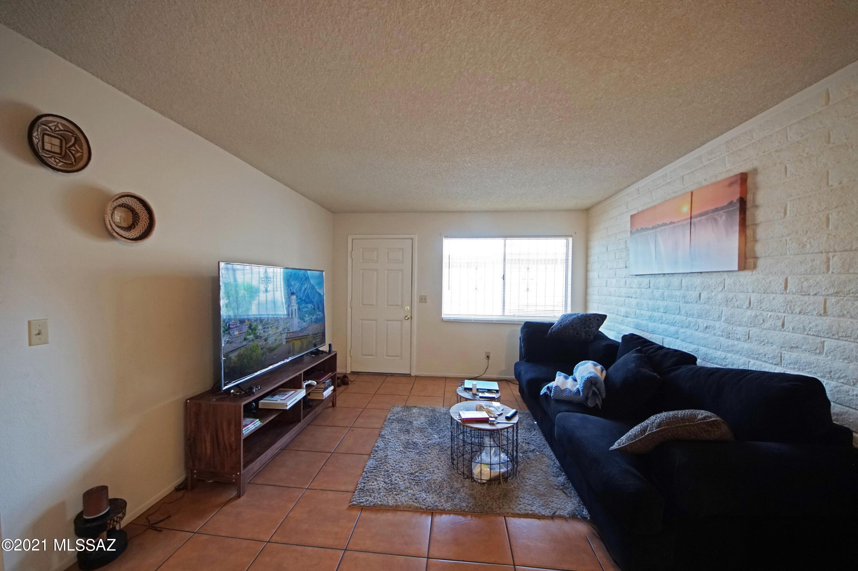 Tucson Heights - Residential Income