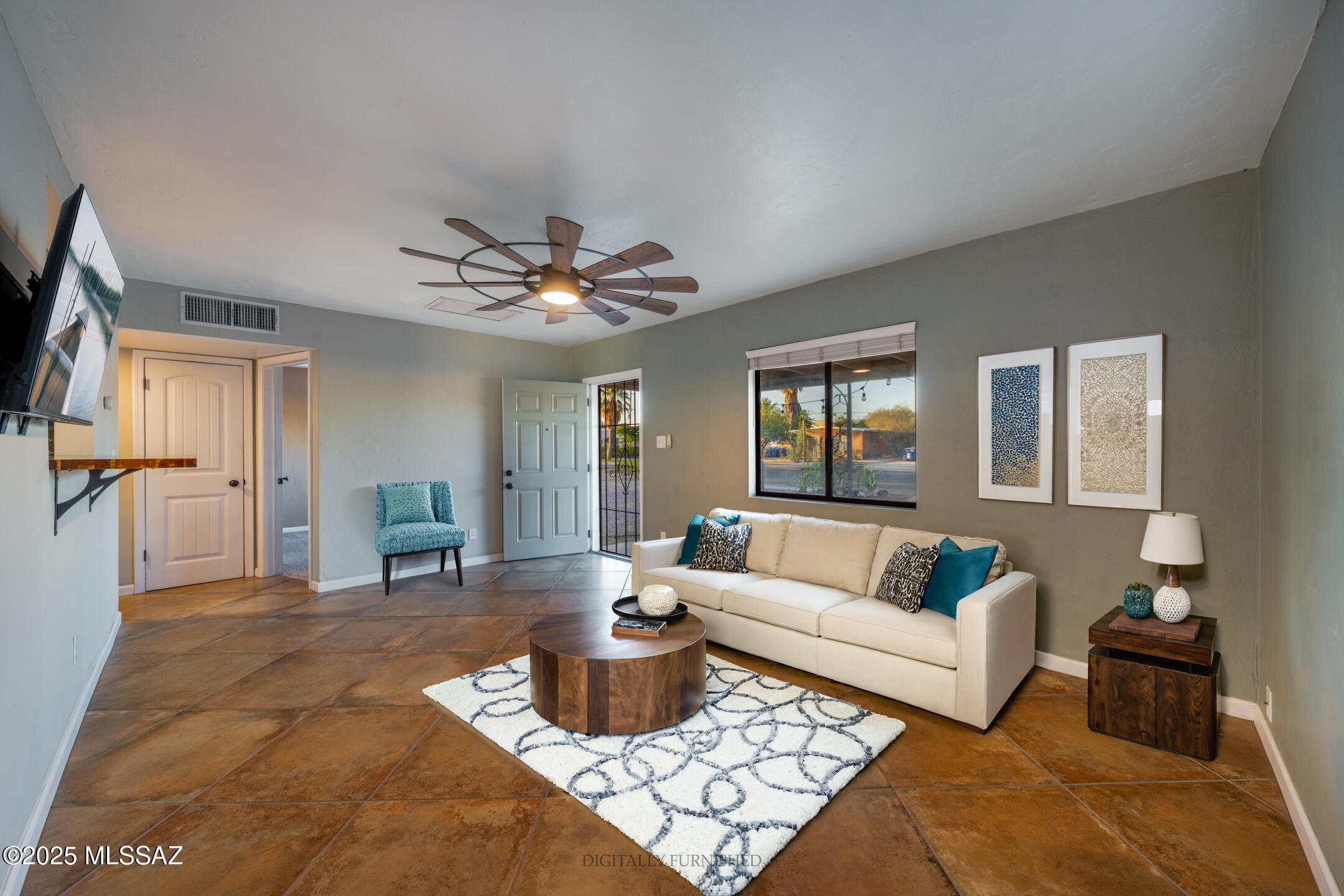 Country Club Manor - Residential