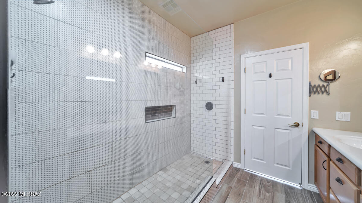 Spanish Trails Estates (1-119) - Residential Lease