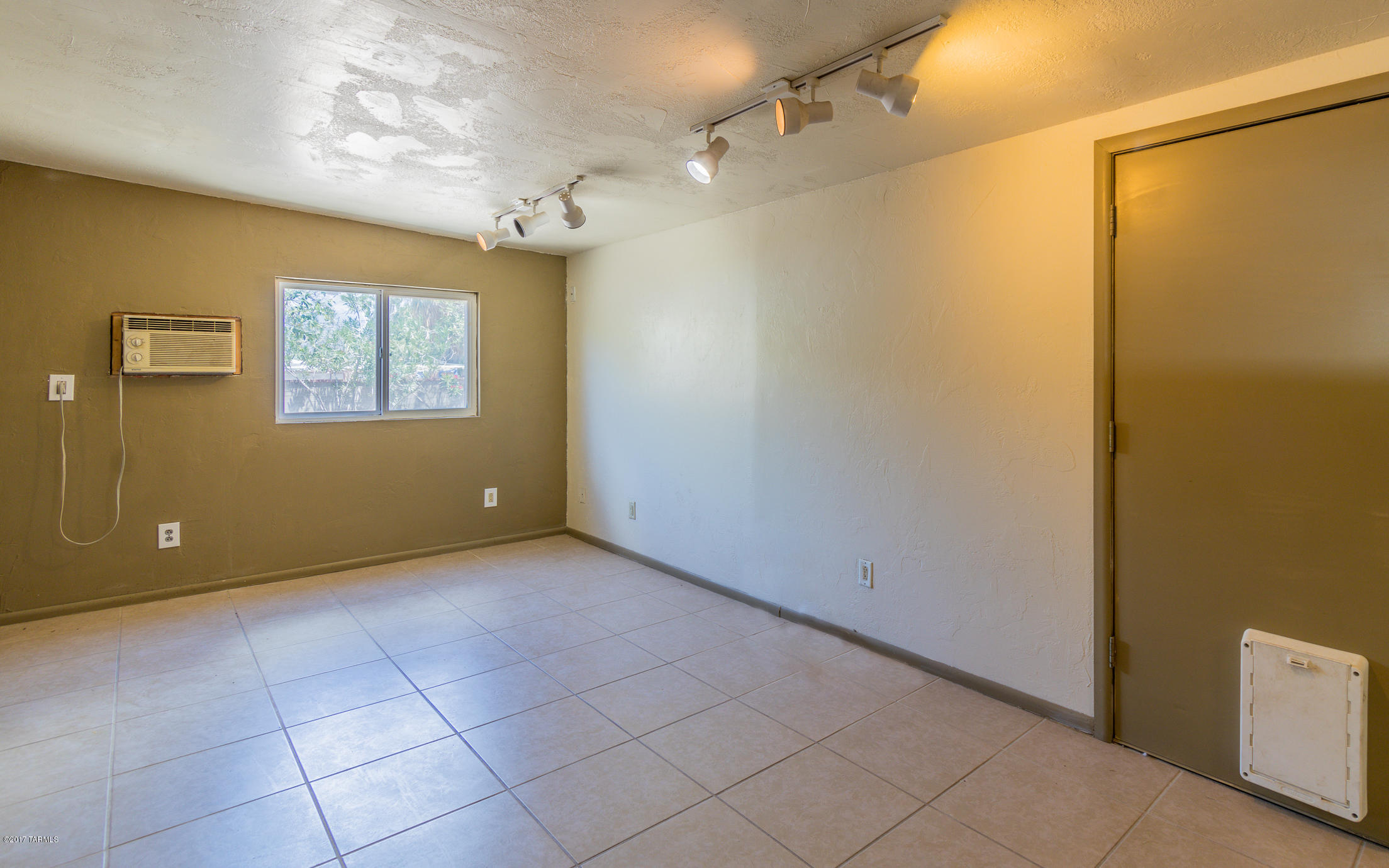 Miramonte Terr - Residential