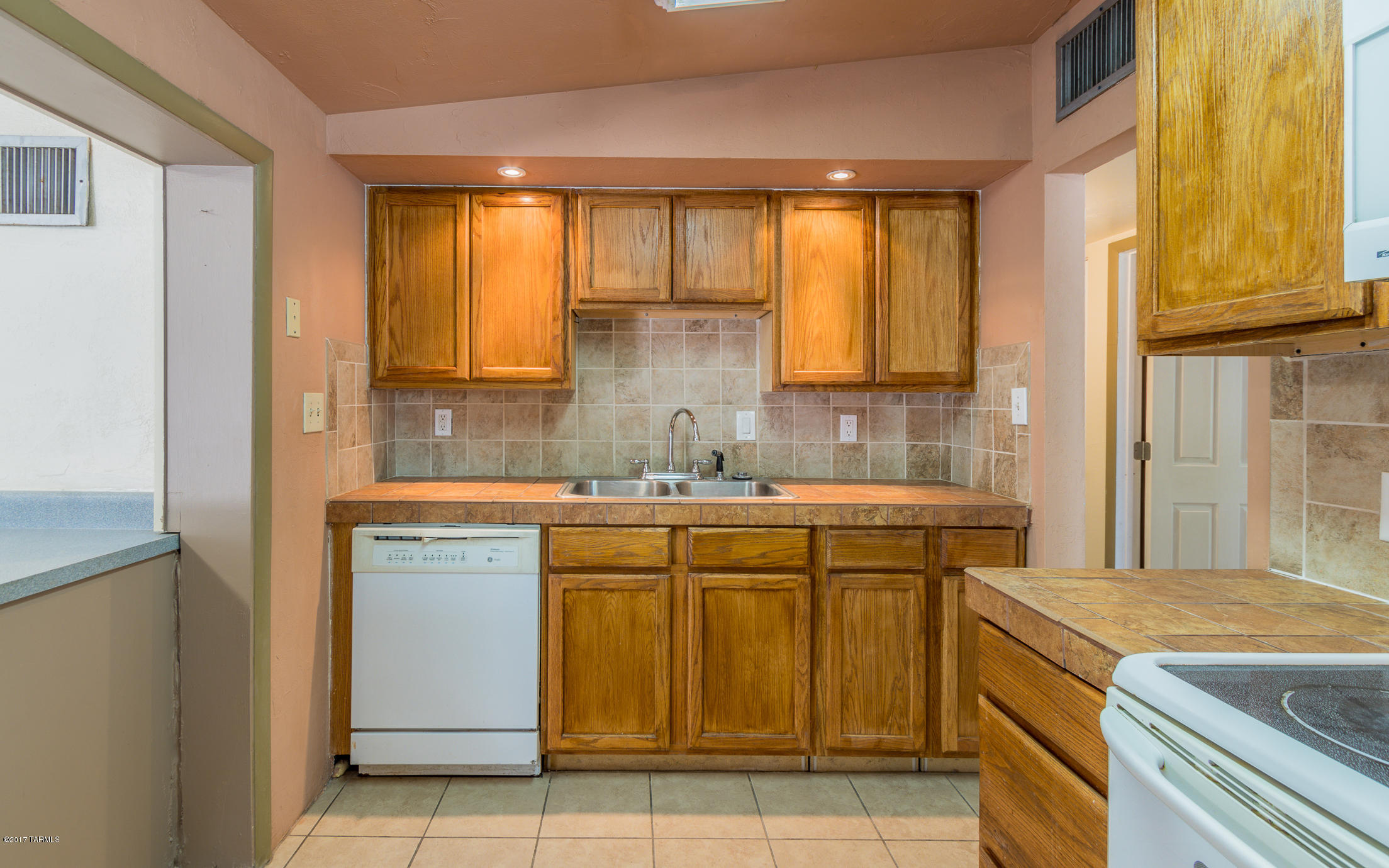 Miramonte Terr - Residential