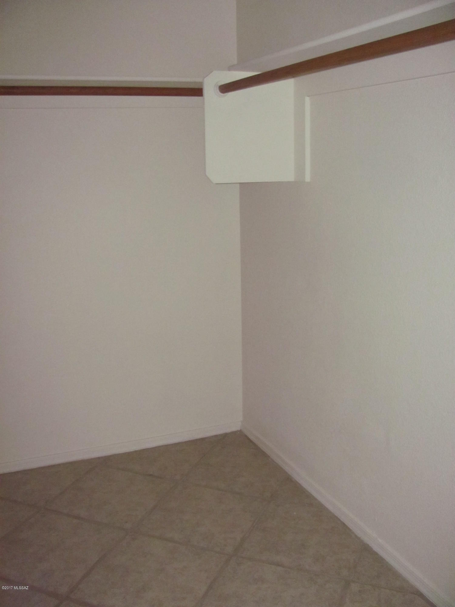Colony At Oro Valley (The) - Residential Lease