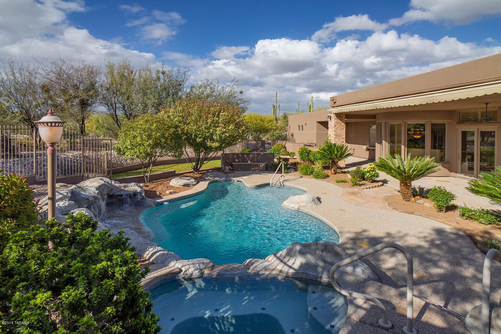 Honey Bee Ridge(The Estates At) - Residential