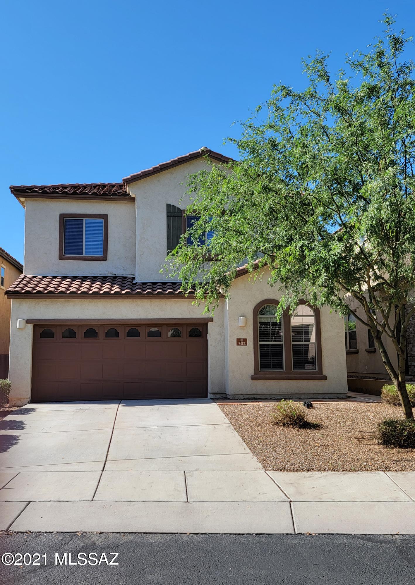 BEAUTIFUL FOUR BEDROOM, 2 1/2 BATH HOME IN THE POPULAR GATED COMMUNITY OF LAGO SERANO IN RANCHO SAHUARITA.  KITCHEN HAS NEW APPLIANCES WITH QUARTZ COUNTER TOPS. MUST SEE!