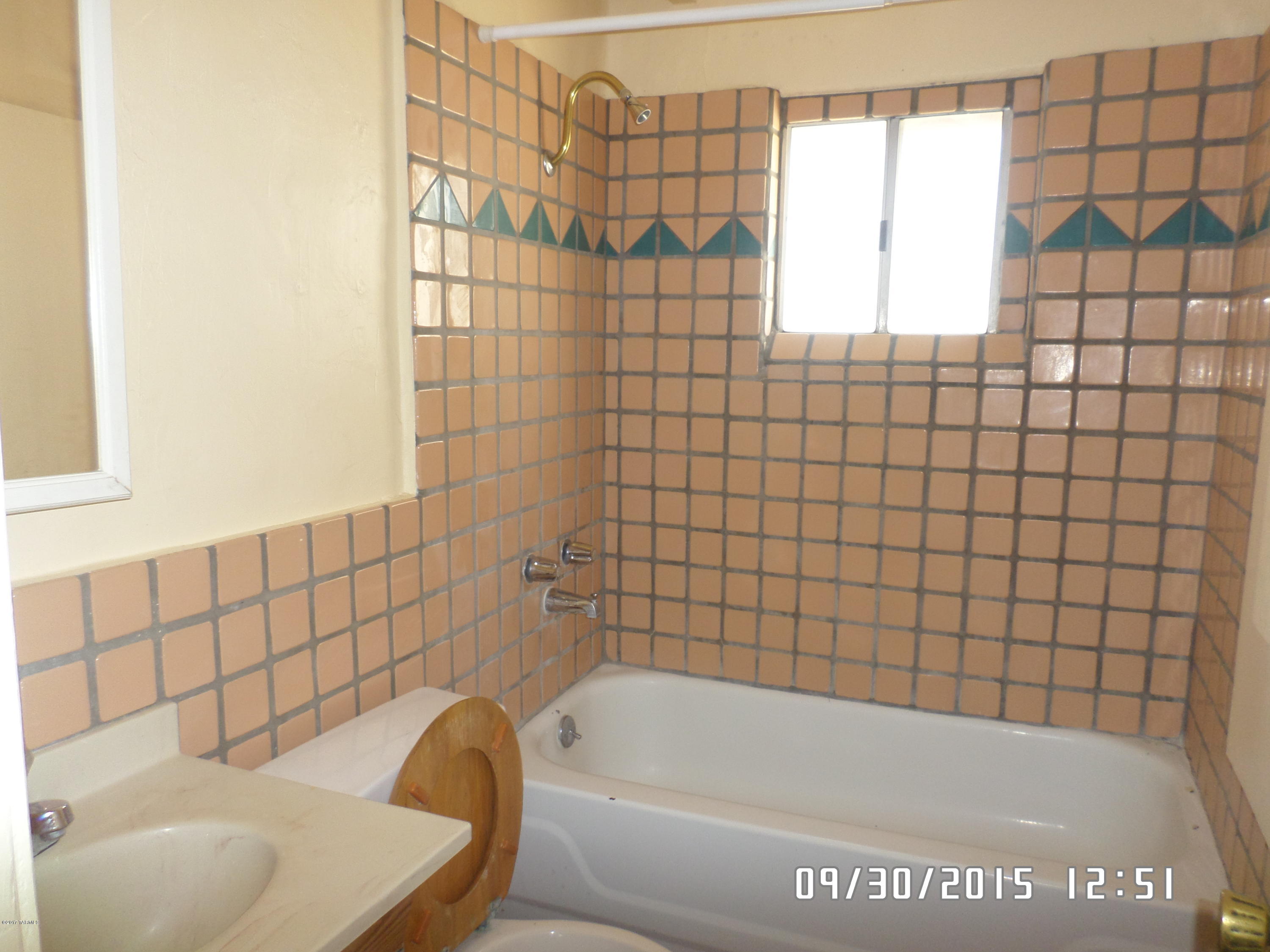 Unsubdivided - Residential Lease
