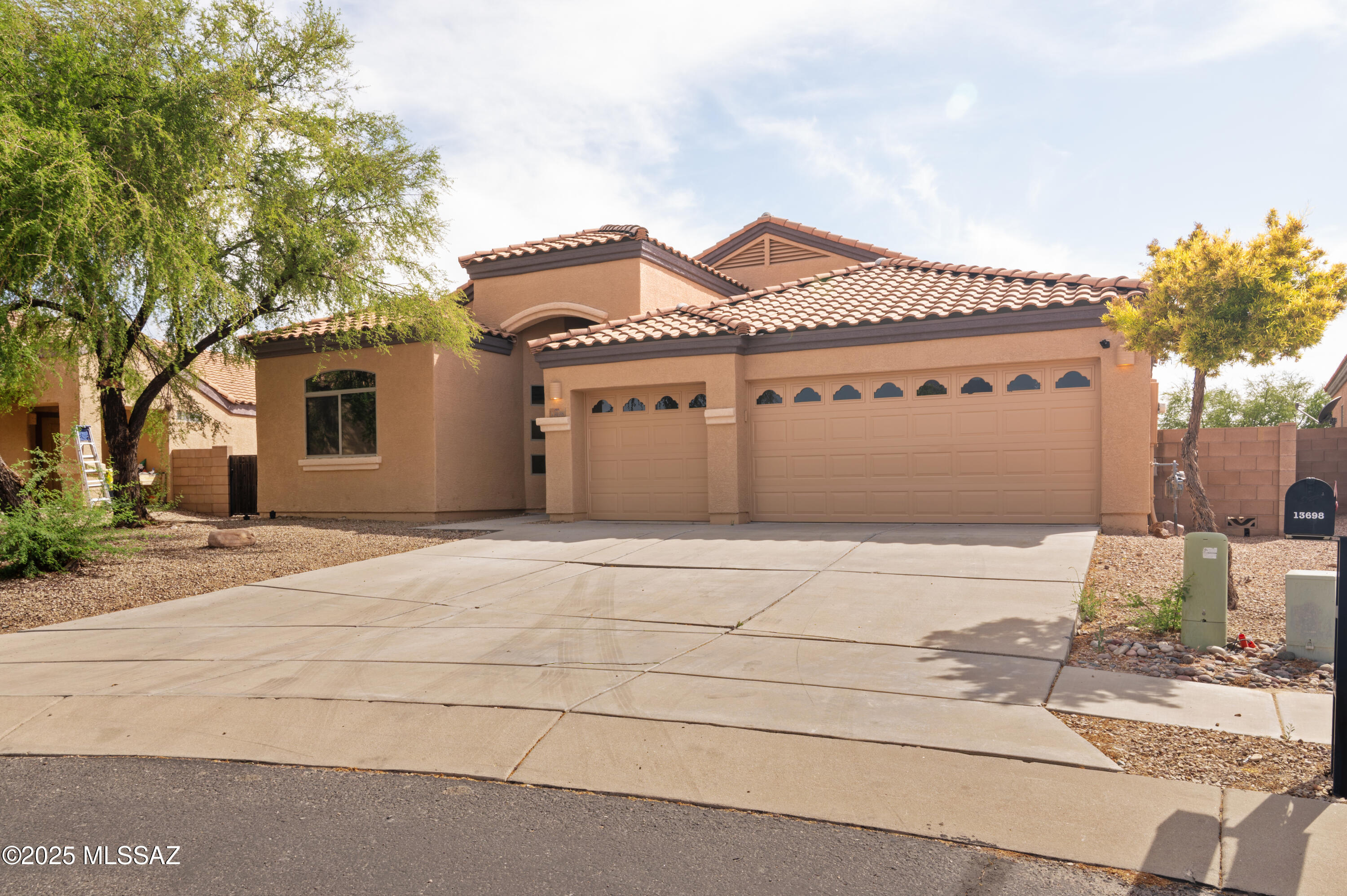Rancho Del Lago (1-100) - Residential