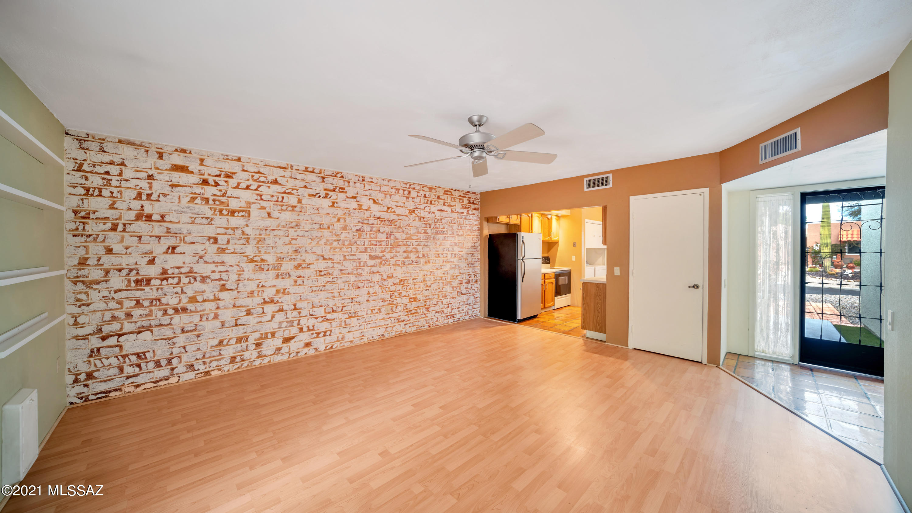 Green Valley Townhouses NO.7 - Residential