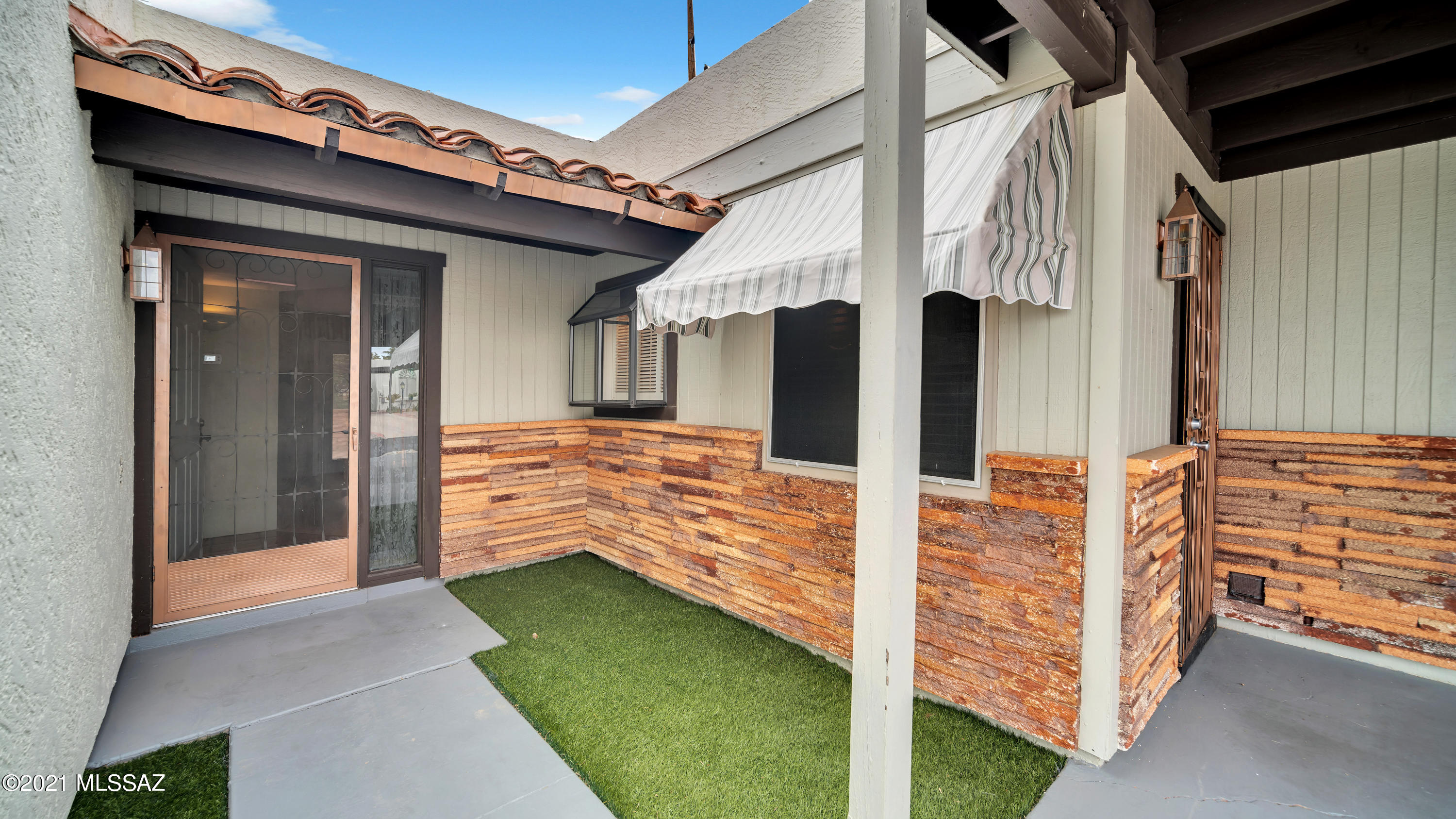 Green Valley Townhouses NO.7 - Residential