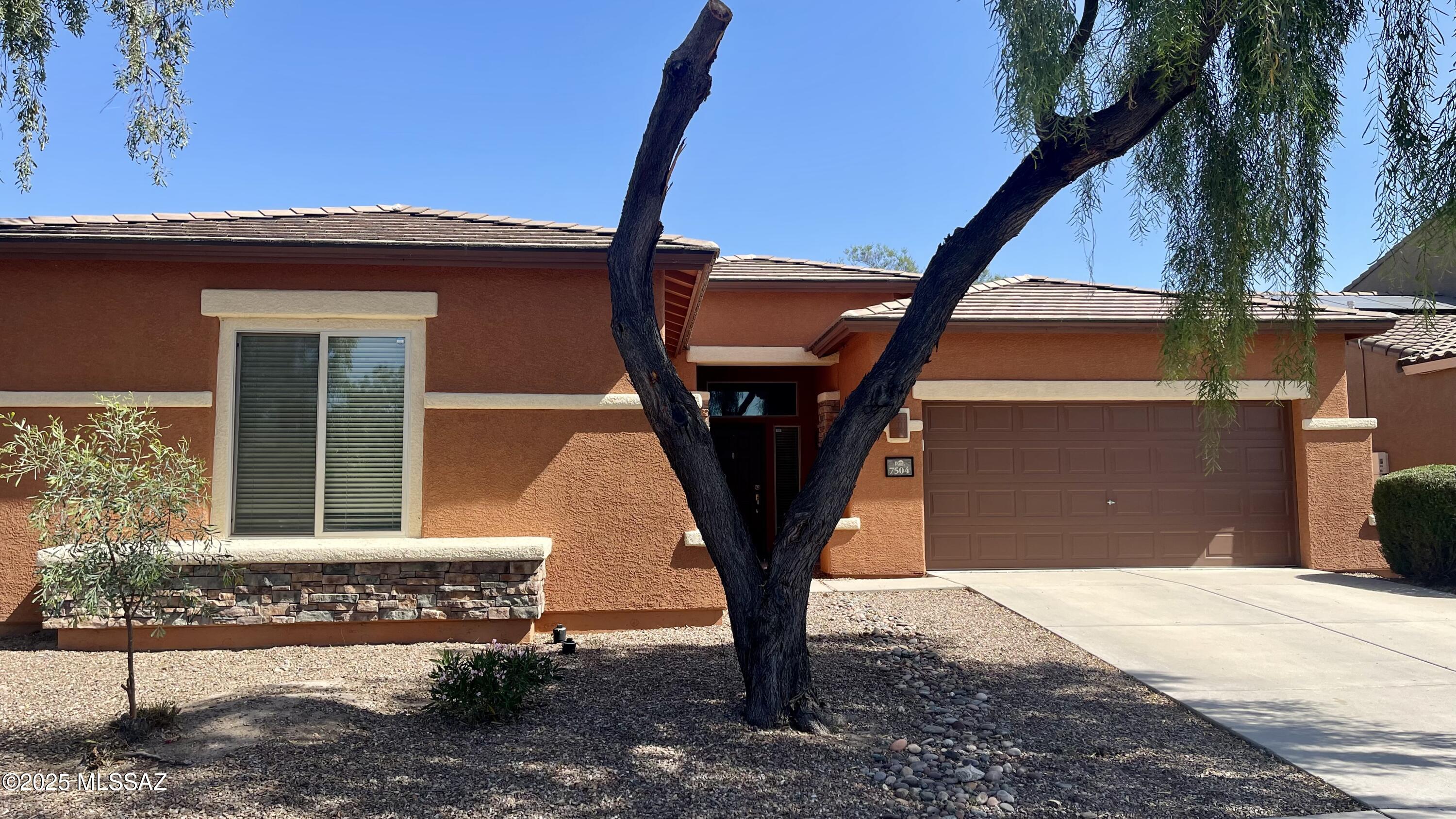 Spacious 4 bedroom home inside Desert Traditions 11, Continental Ranch Community. Neighborhood boasts of beautiful mountain views, shopping, restaurants and a movie theater nearby. Home has new paint inside, a new roof, ceramic wood like planks throughout. Kitchen has been updated with quarts counter tops, stainless steel appliances and modern light fixtures throughout. You'll enjoy all the community amenities CRM has to offer, like walking trails, two community pools, splash pad, two parks and more.