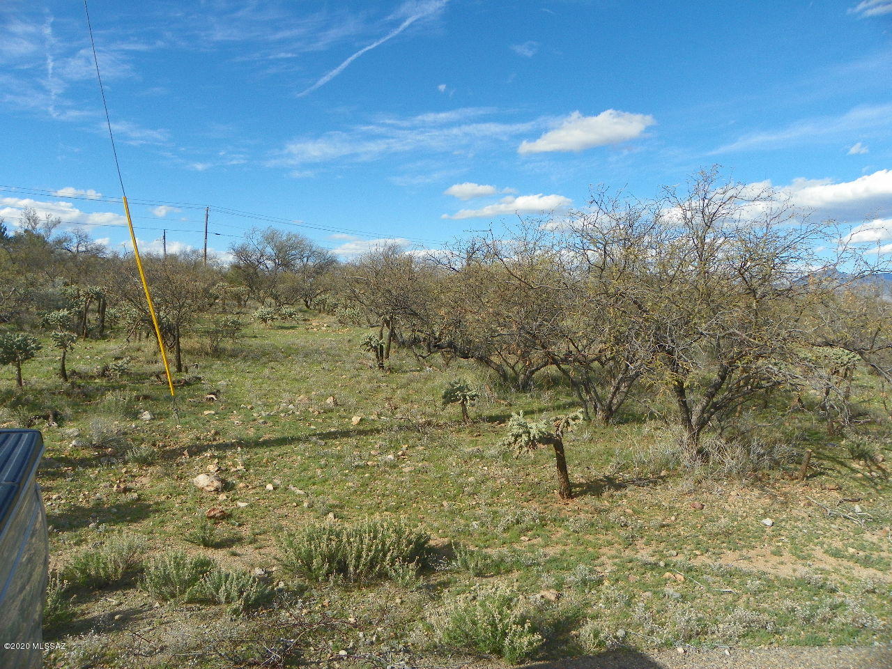 Nice residential lot,  flat and easy to build on.  All paved road access.  Quick access to I-19 at Palo Parado exit.  Electric and water both appear to be at the street.  Confirm water with water co.