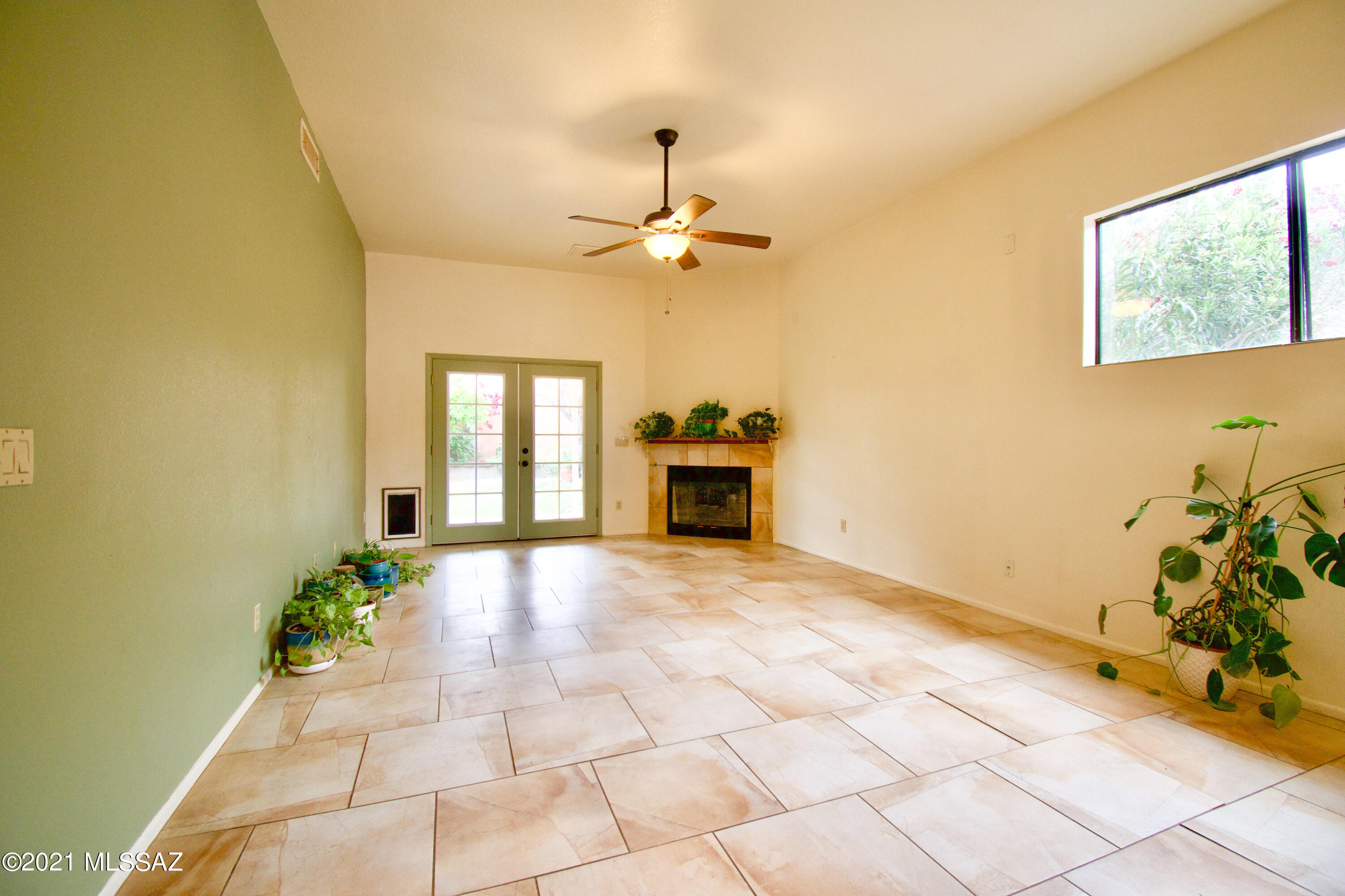 Elliott Homes At Rita Ranch (1-521) - Residential