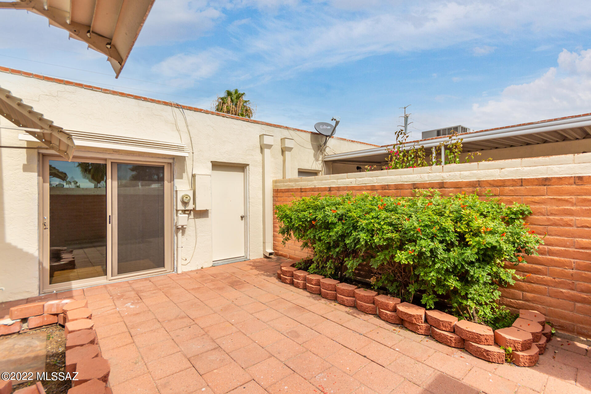 Las Solanas Blk 1 (1-49) - Residential