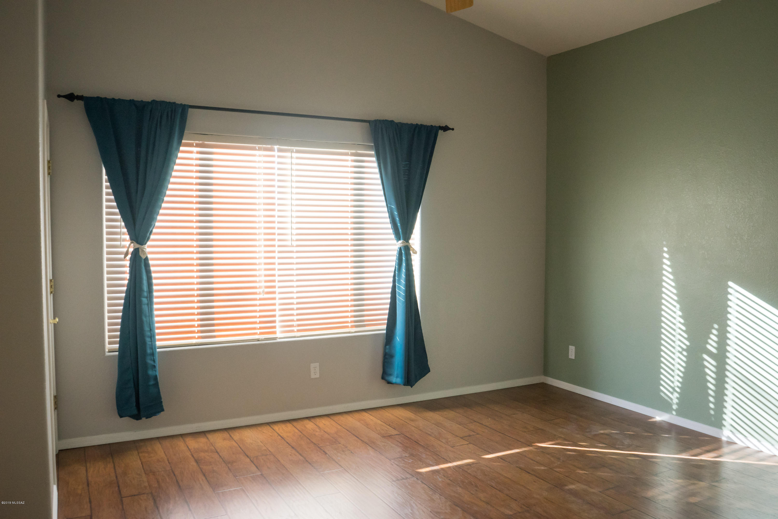 Linda Vista Ridge(1-77) - Residential