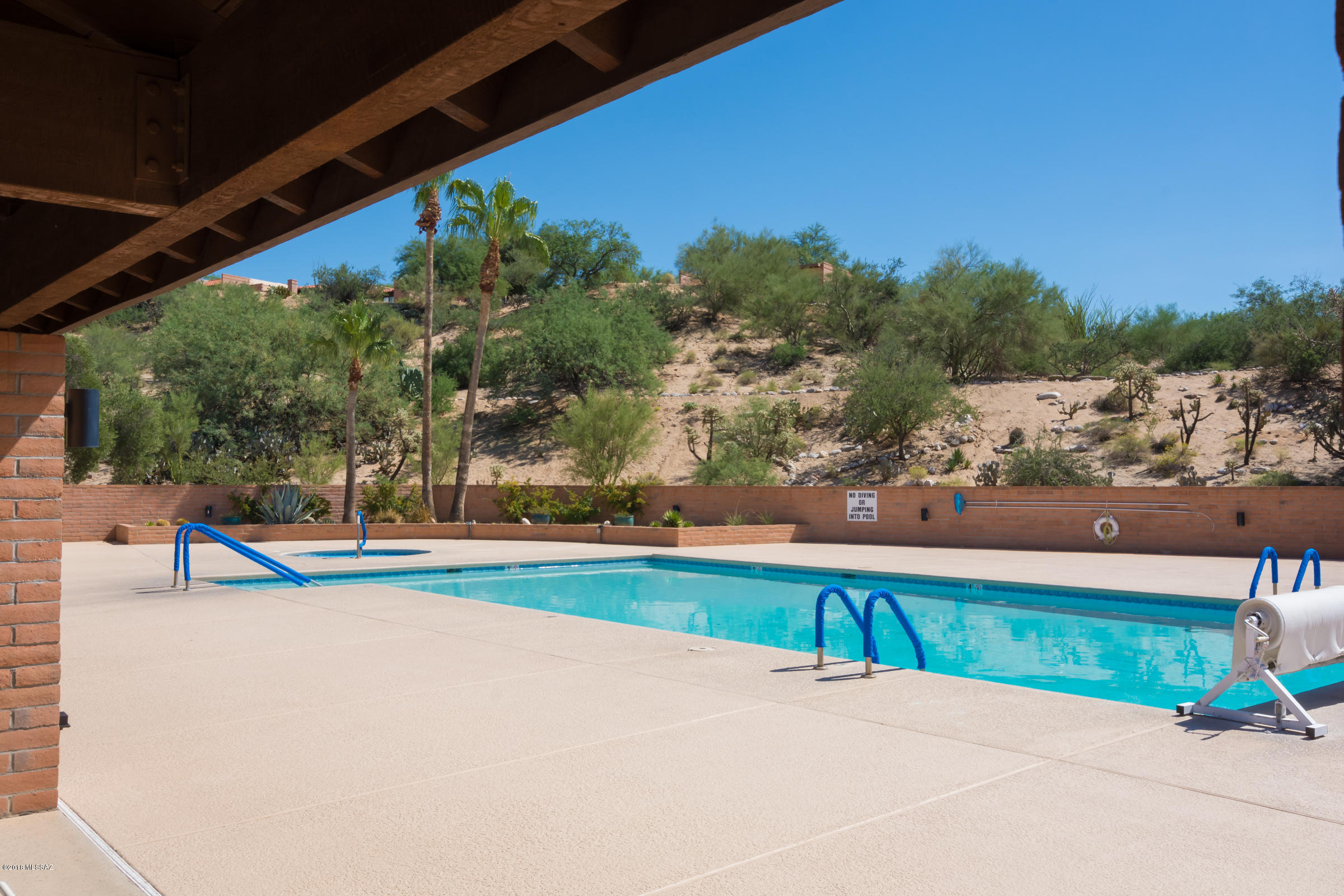 La Cholla Hills(1-313) - Residential