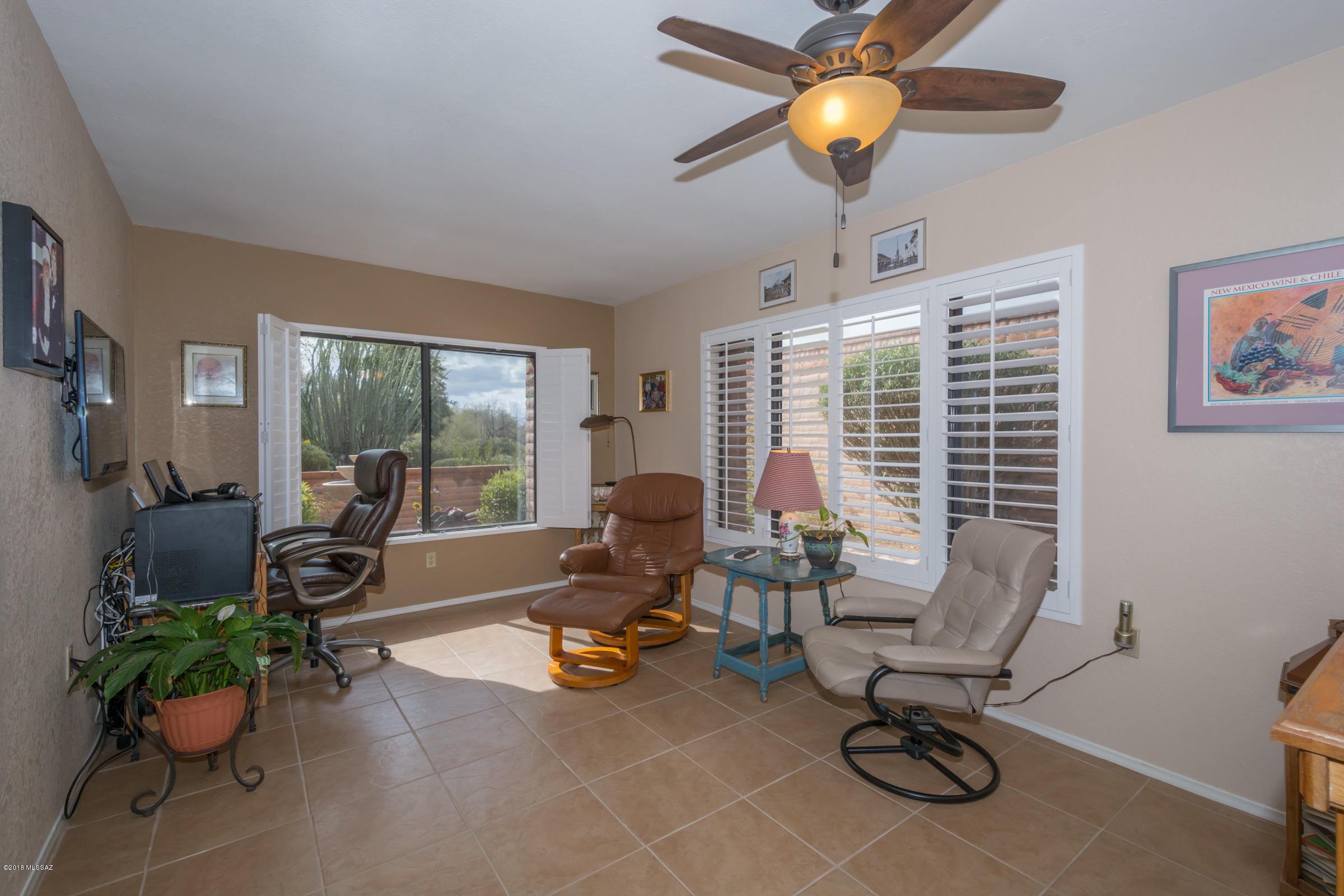 La Cholla Hills(1-313) - Residential
