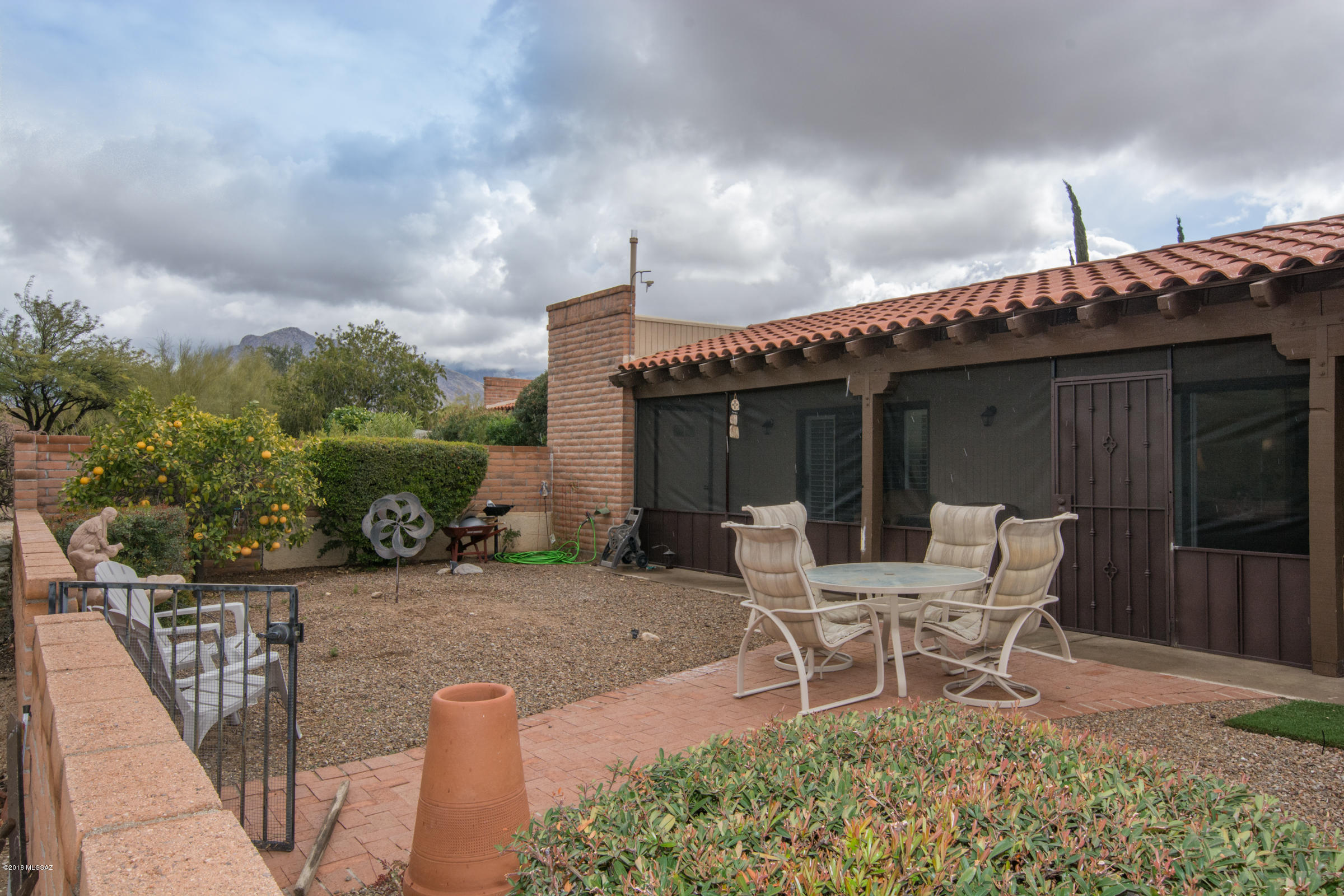 La Cholla Hills(1-313) - Residential