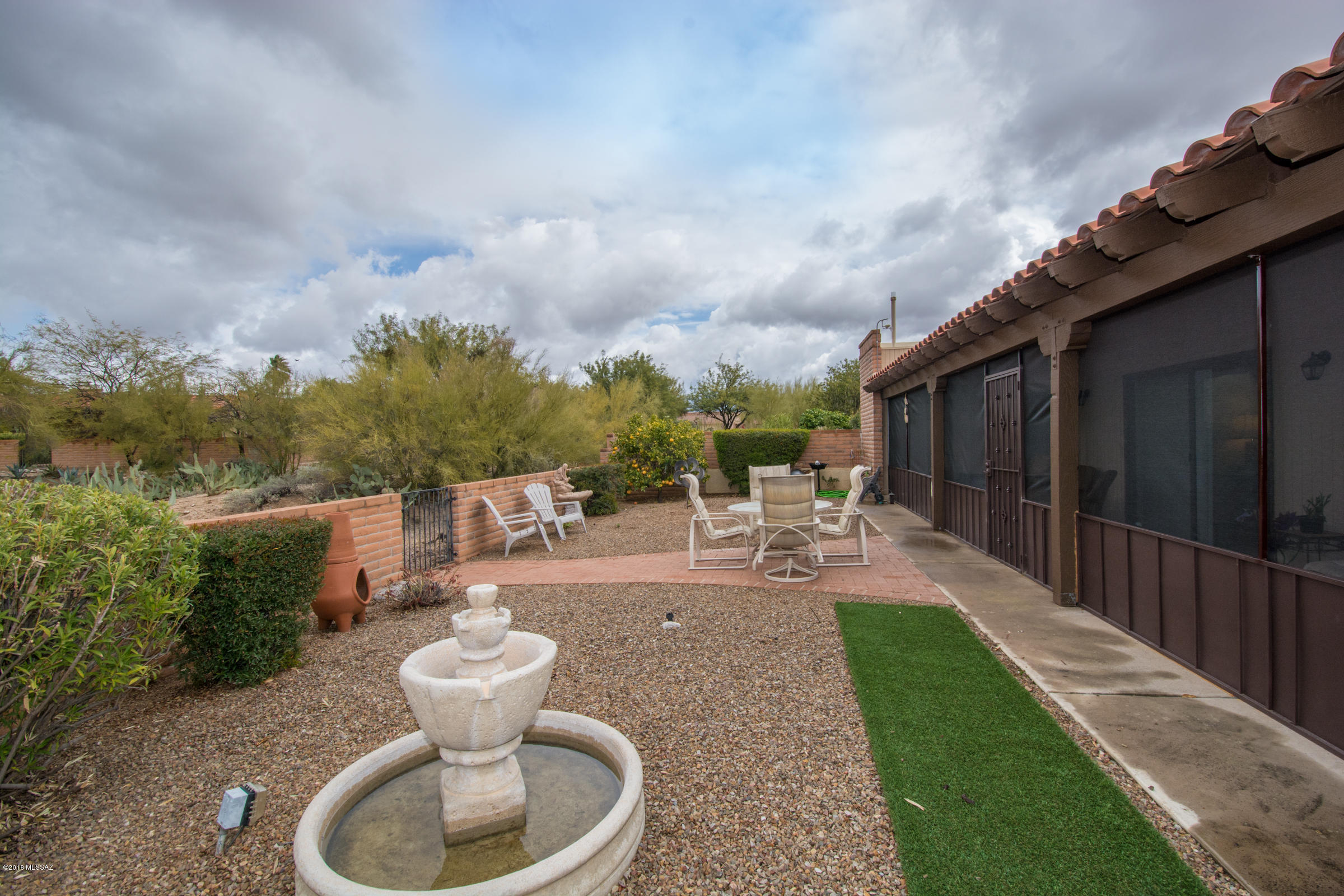 La Cholla Hills(1-313) - Residential