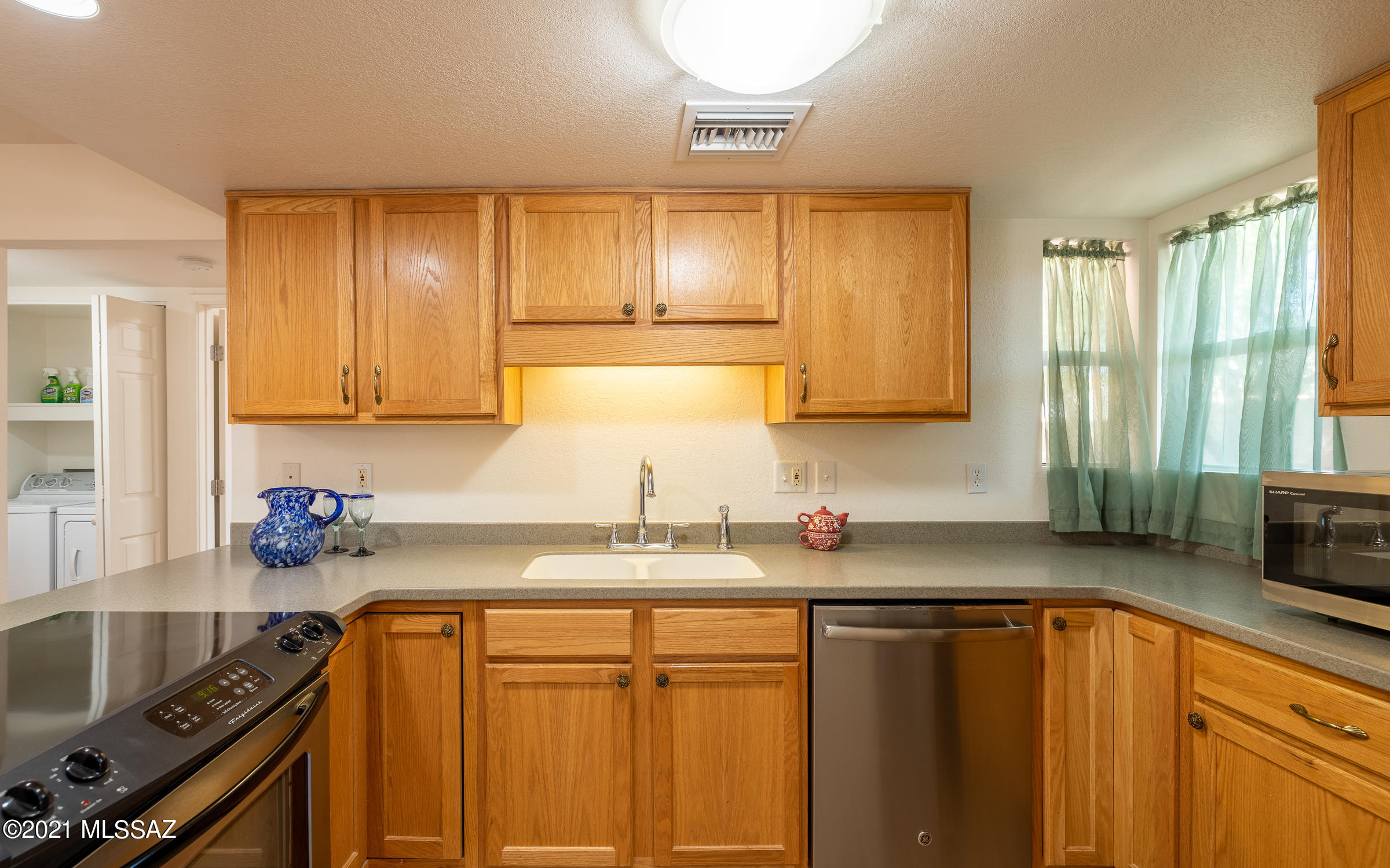 Ventana Vista Condominiums - Residential