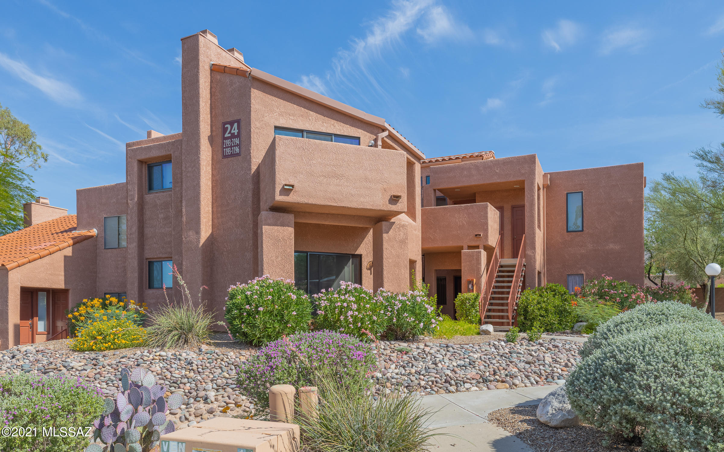 Ventana Vista Condominiums - Residential