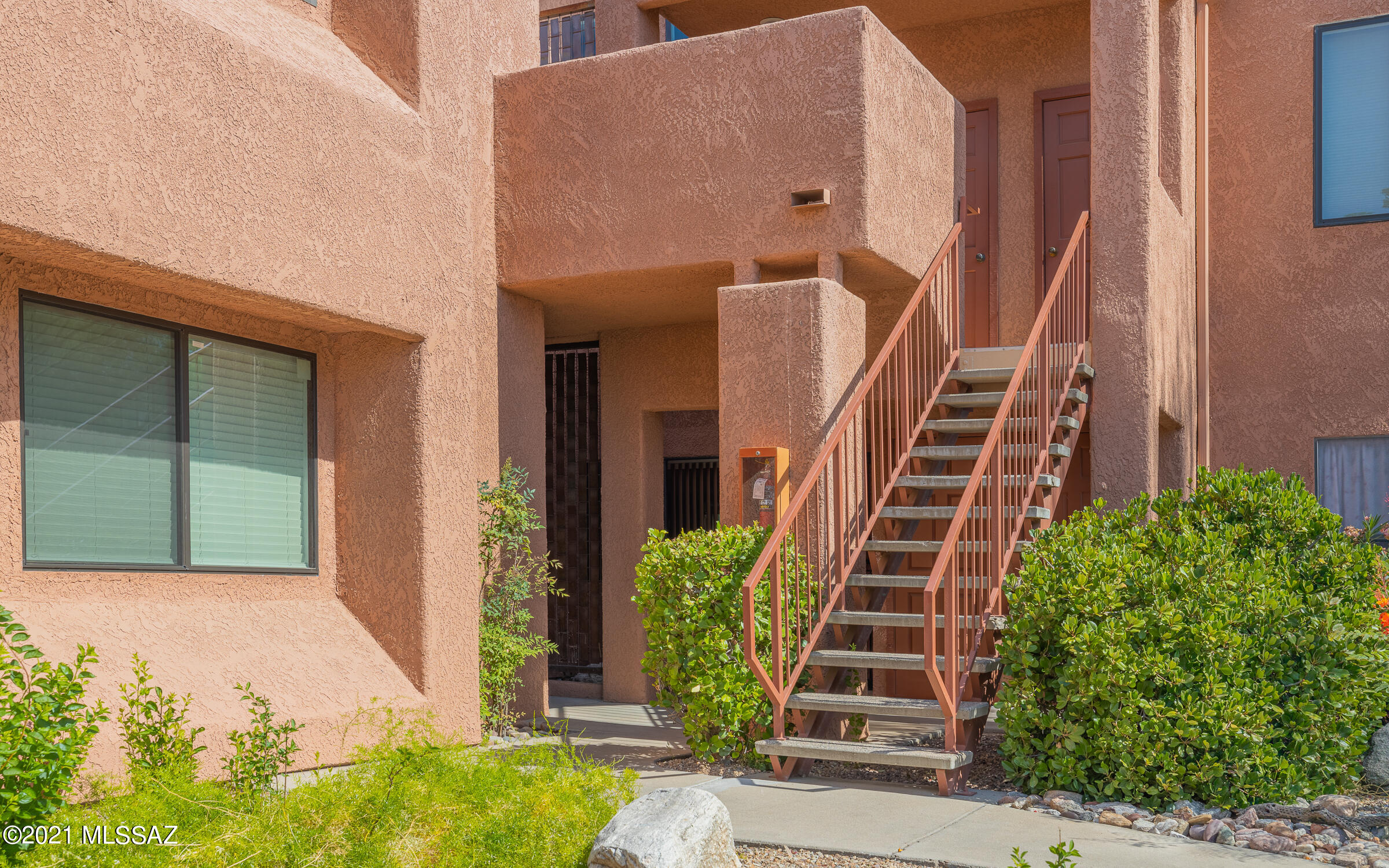 Ventana Vista Condominiums - Residential
