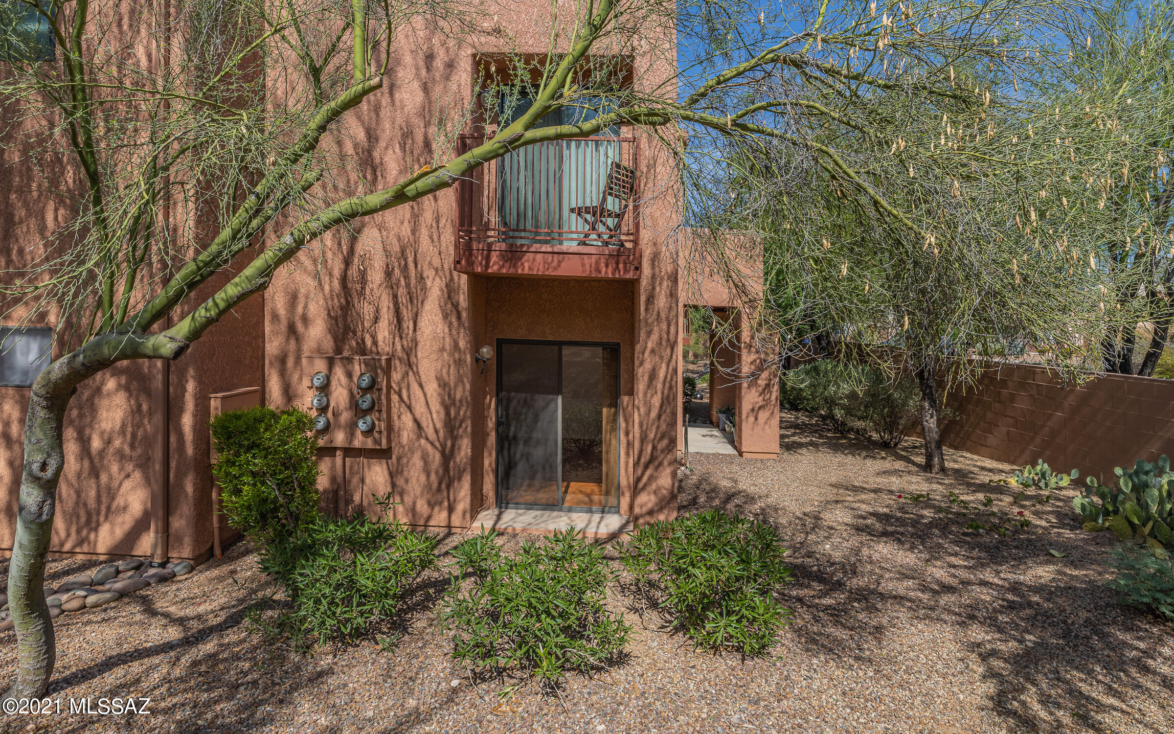 Ventana Vista Condominiums - Residential
