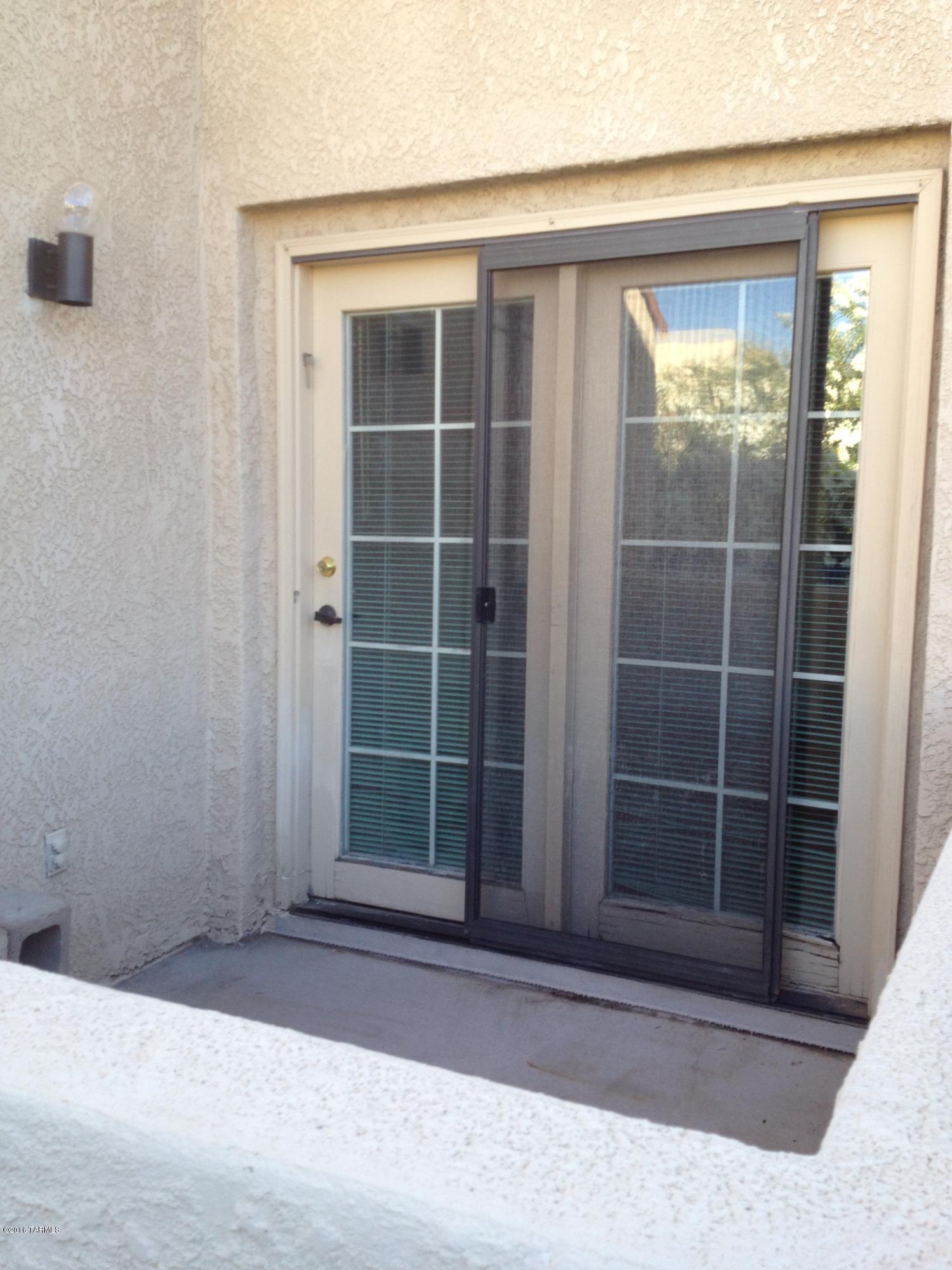 Casitas Real Condos. - Residential Lease