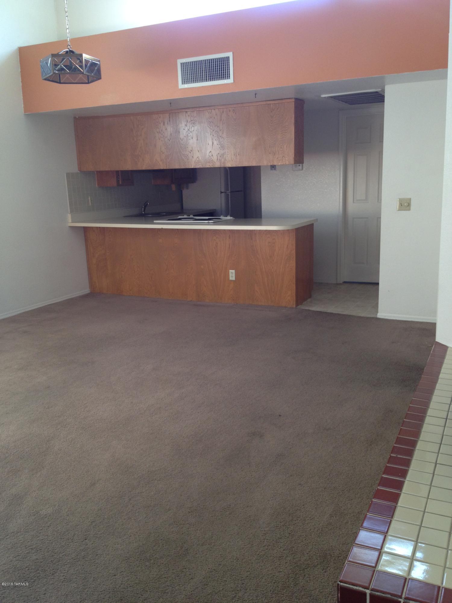 Casitas Real Condos. - Residential Lease