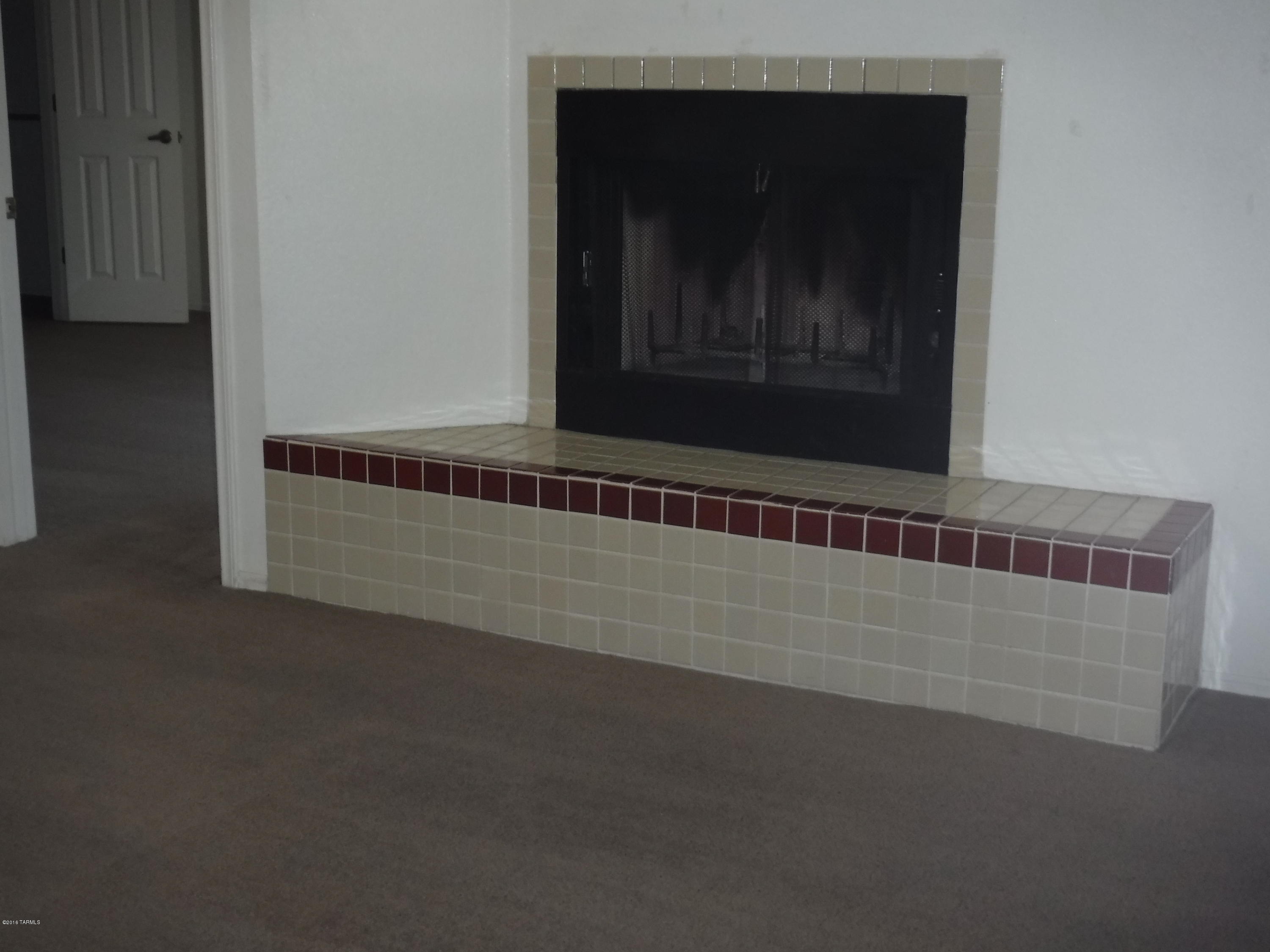 Casitas Real Condos. - Residential Lease