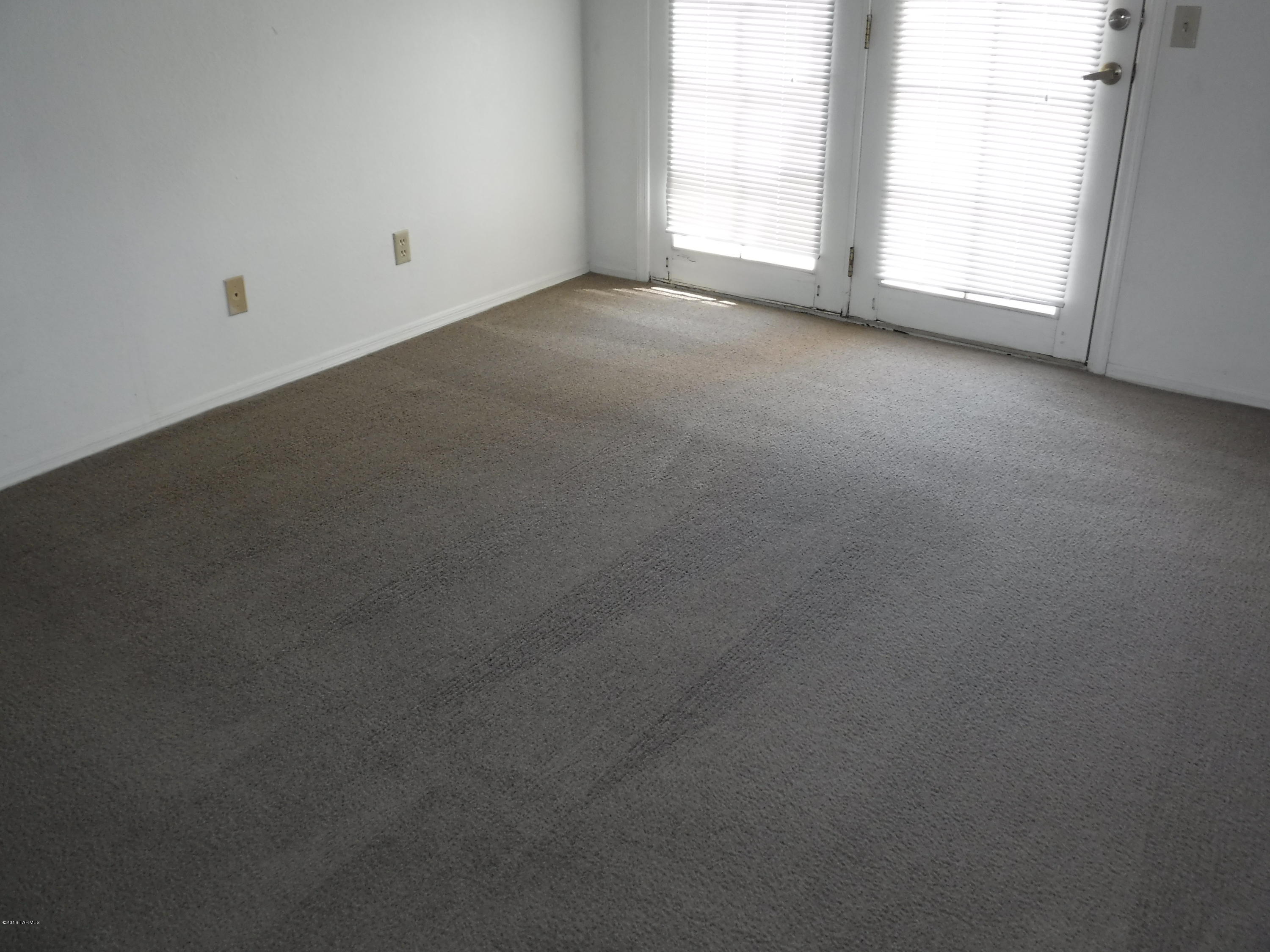 Casitas Real Condos. - Residential Lease