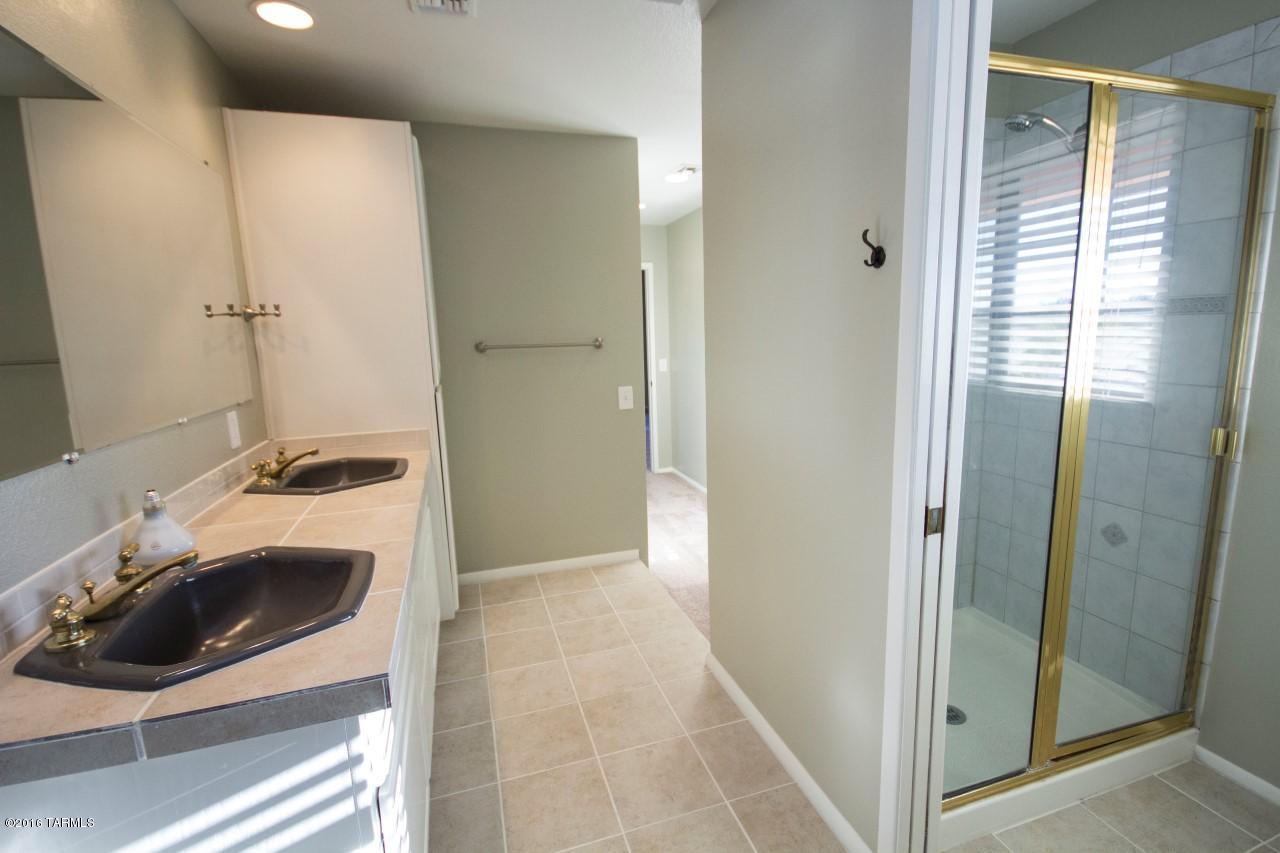 Shadow Hills (484-595) - Residential