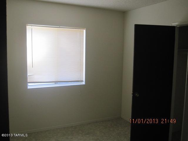 Broadway East No. 4 (1-75) Amended - Residential Lease